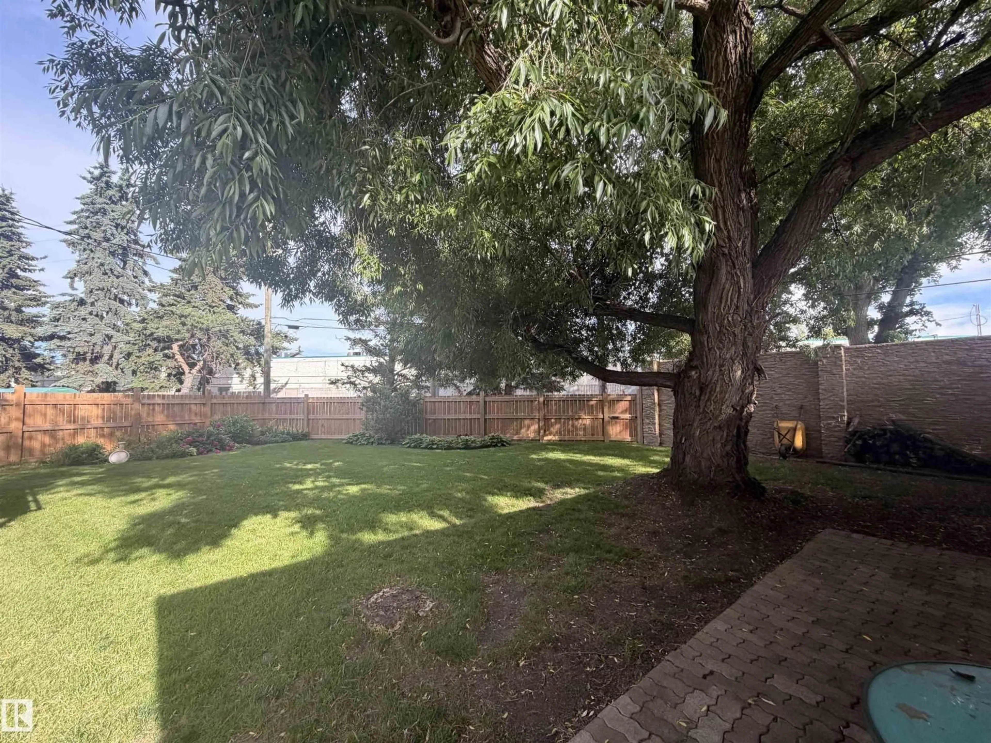 A pic from outside/outdoor area/front of a property/back of a property/a pic from drone, forest/trees view for 8 SAVOY PL, St. Albert Alberta T8N0J3