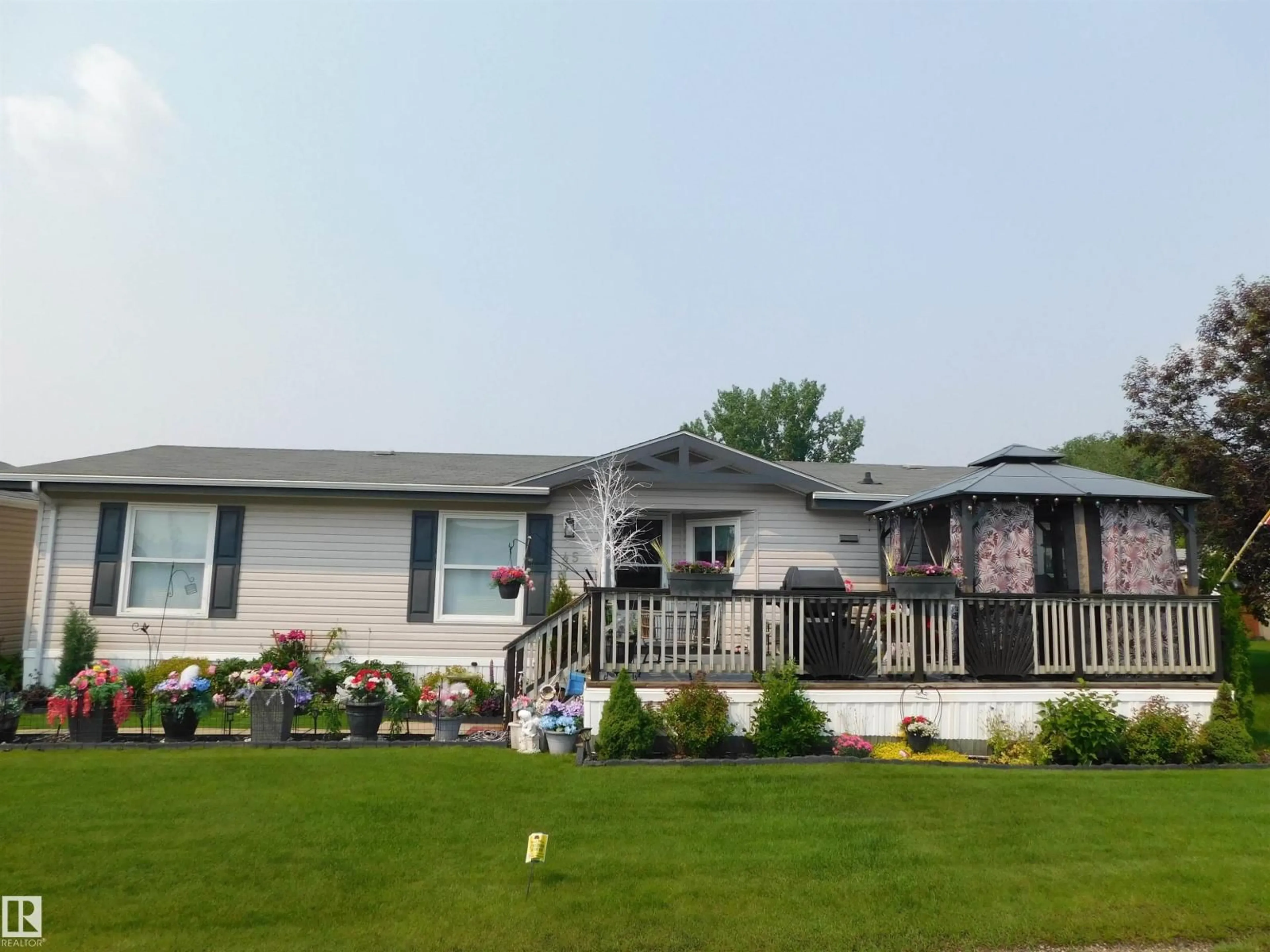 Home with vinyl exterior material, unknown for 45 CRYSTAL CR, Edmonton Alberta T6P1Z6