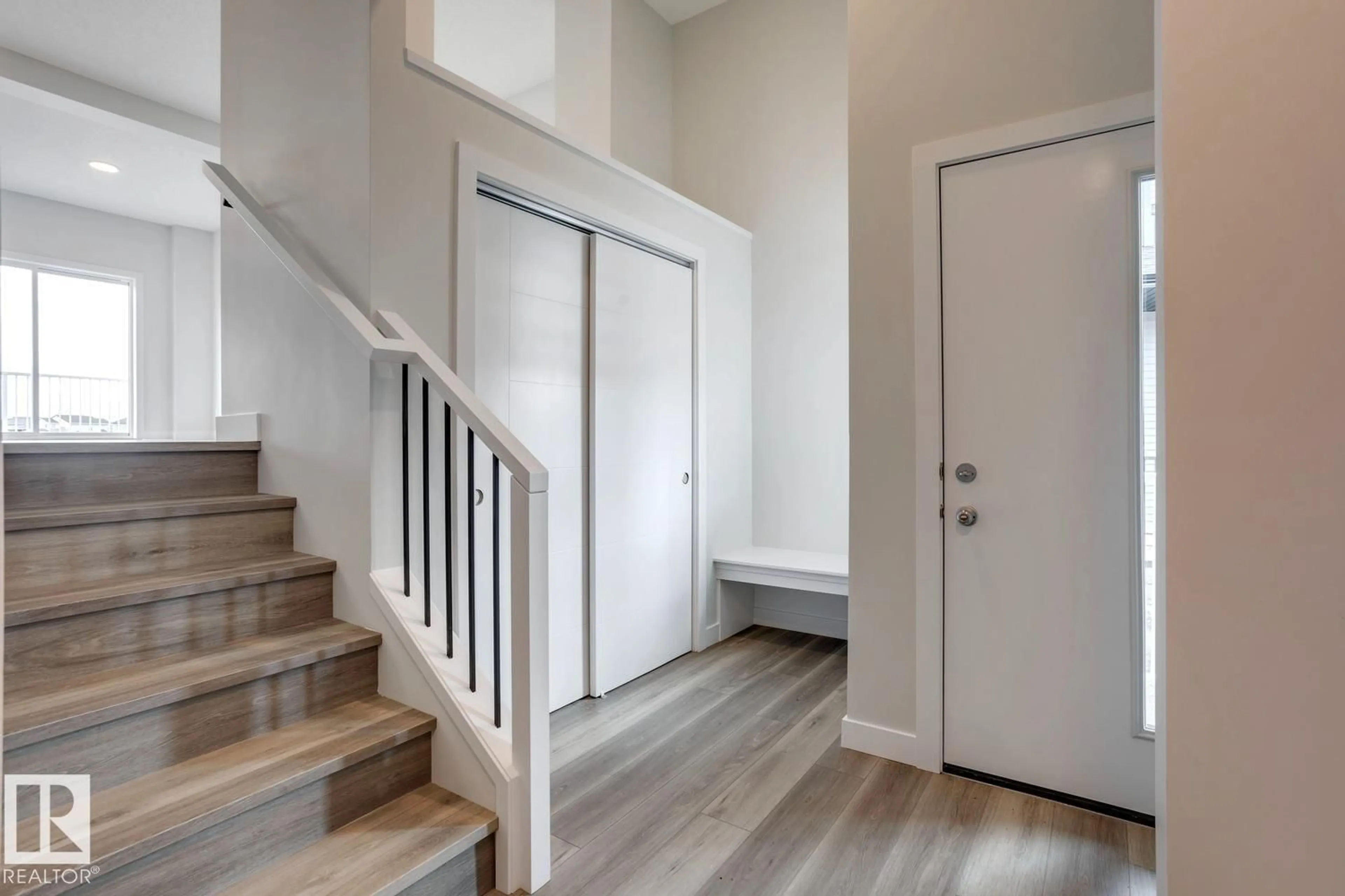 Indoor entryway for 310 BRAE WY, Leduc Alberta T9E1T7