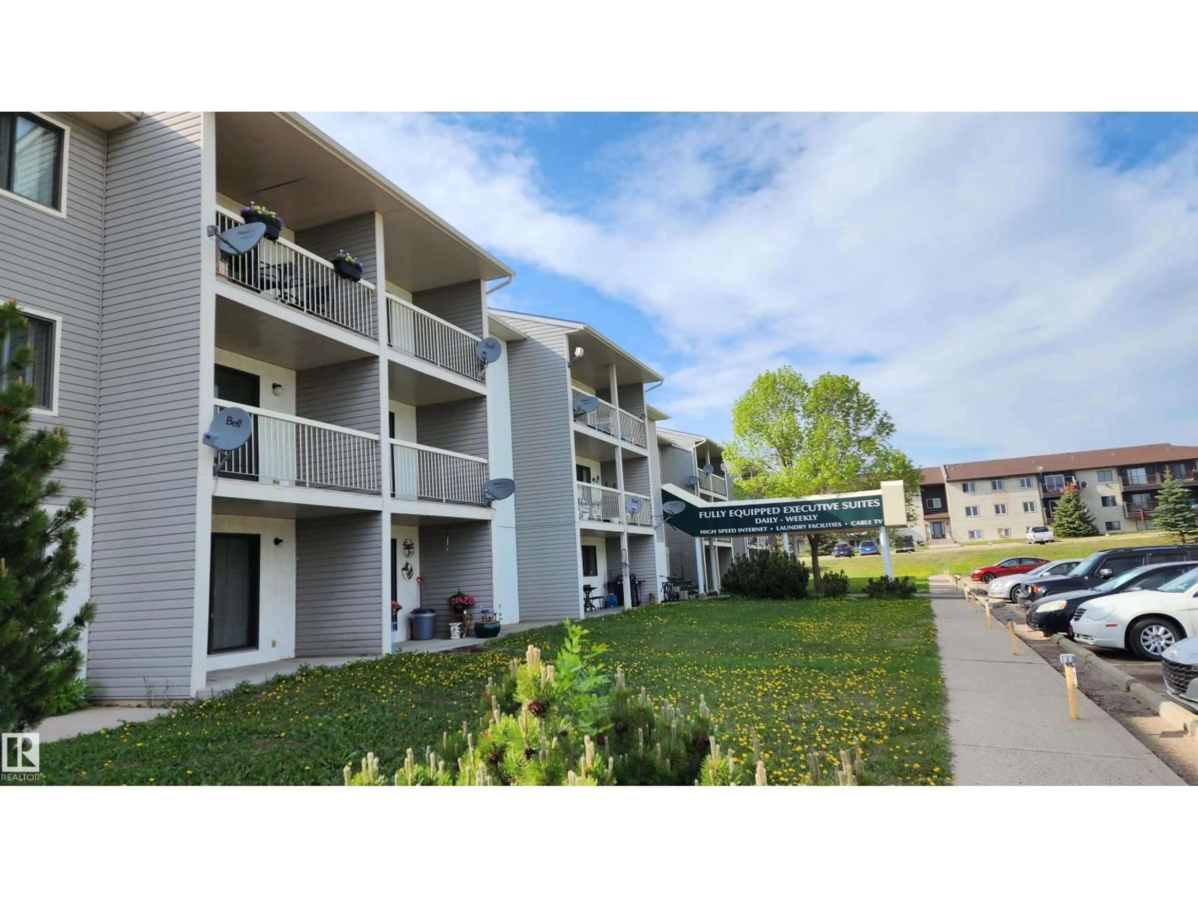 Patio, unknown for 304 - 5705 51 ST, Elk Point Alberta T0A1A0