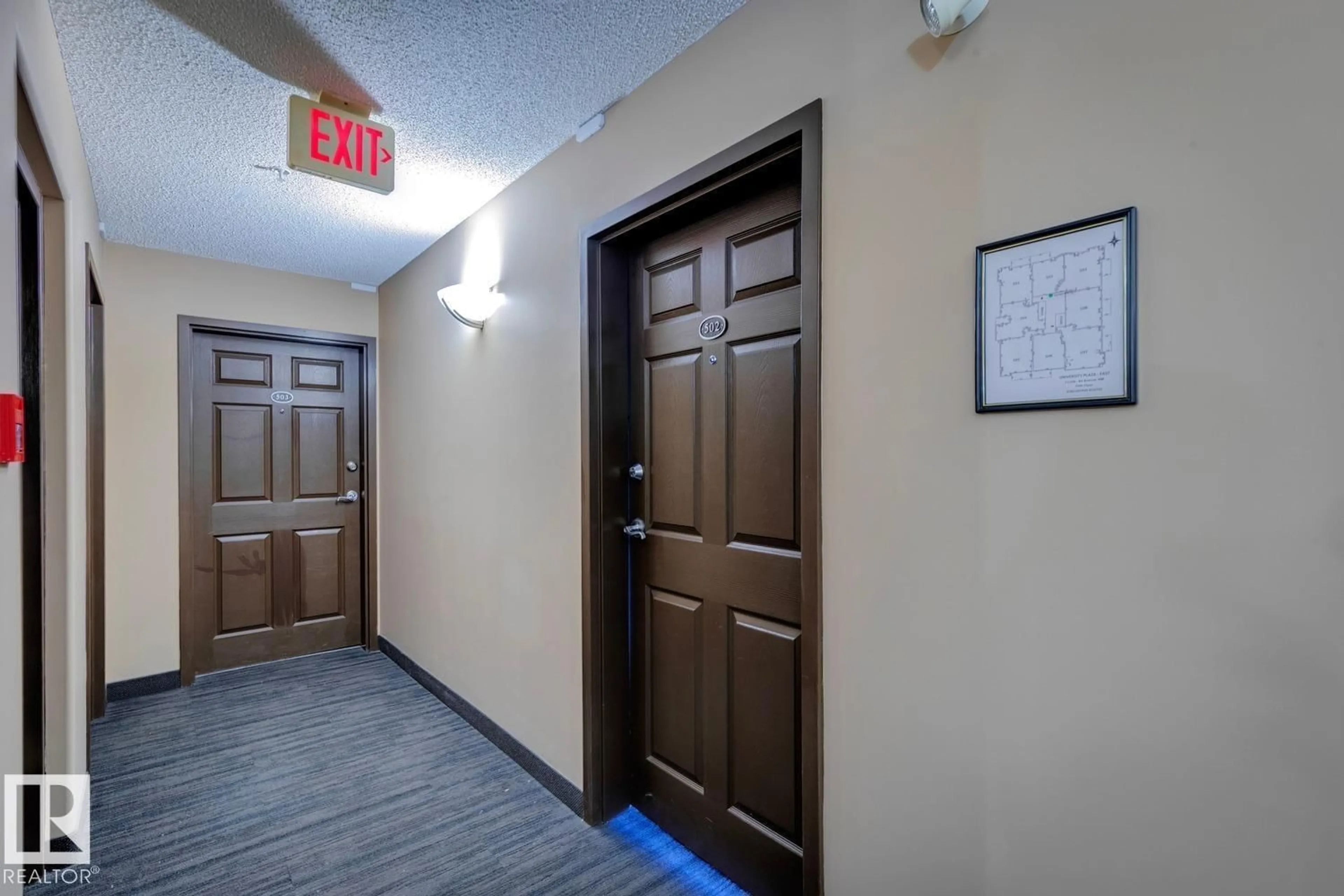 Indoor foyer for #502 - 11103 84 AV, Edmonton Alberta T6G2X4