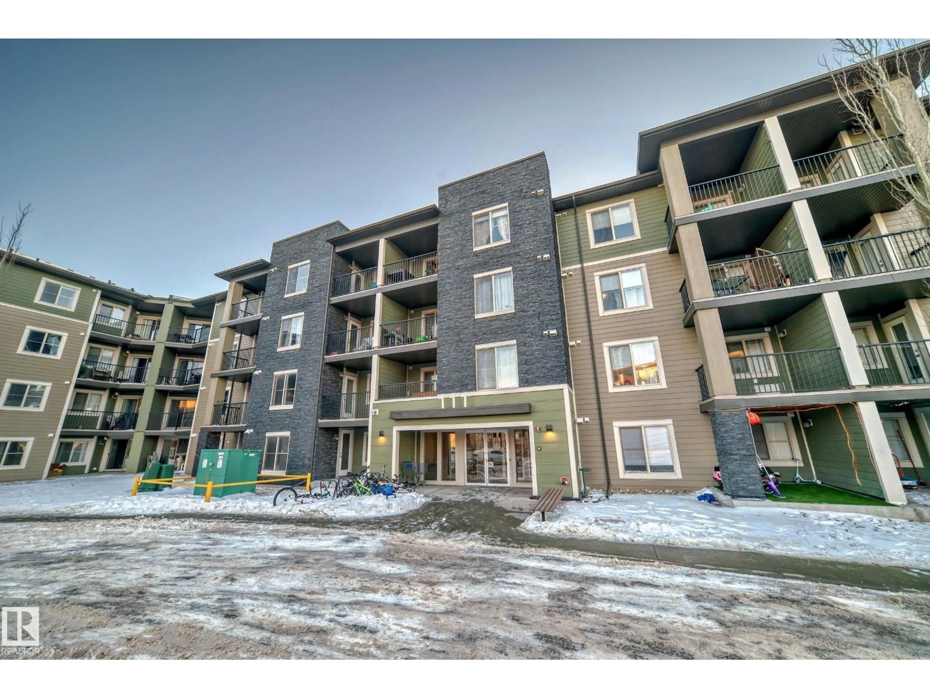 A pic from outside/outdoor area/front of a property/back of a property/a pic from drone, building for 121 WATT CM, Edmonton Alberta T6X2C6