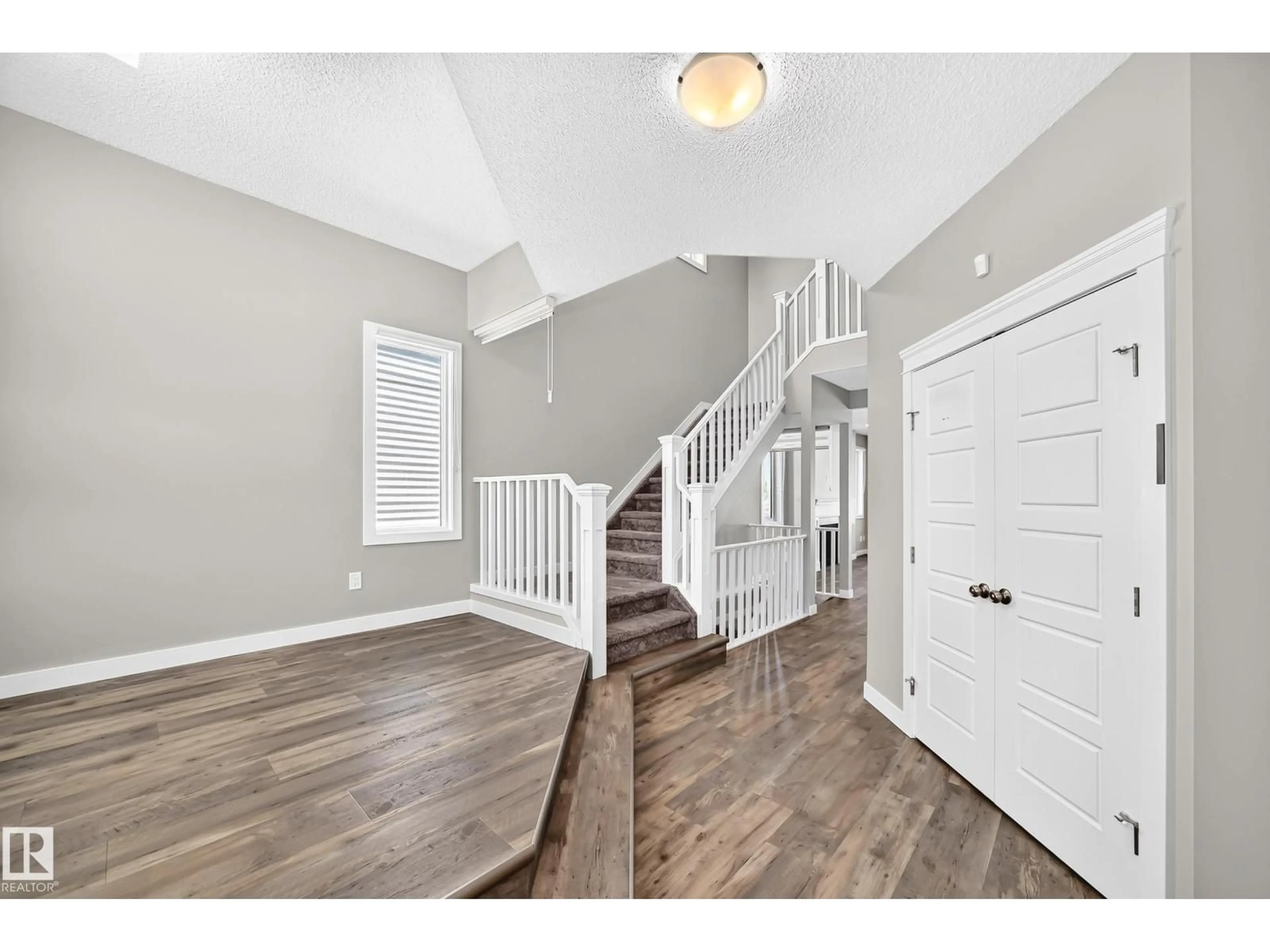 Indoor entryway for SW SW - 17436 9 AV, Edmonton Alberta T6W2X4