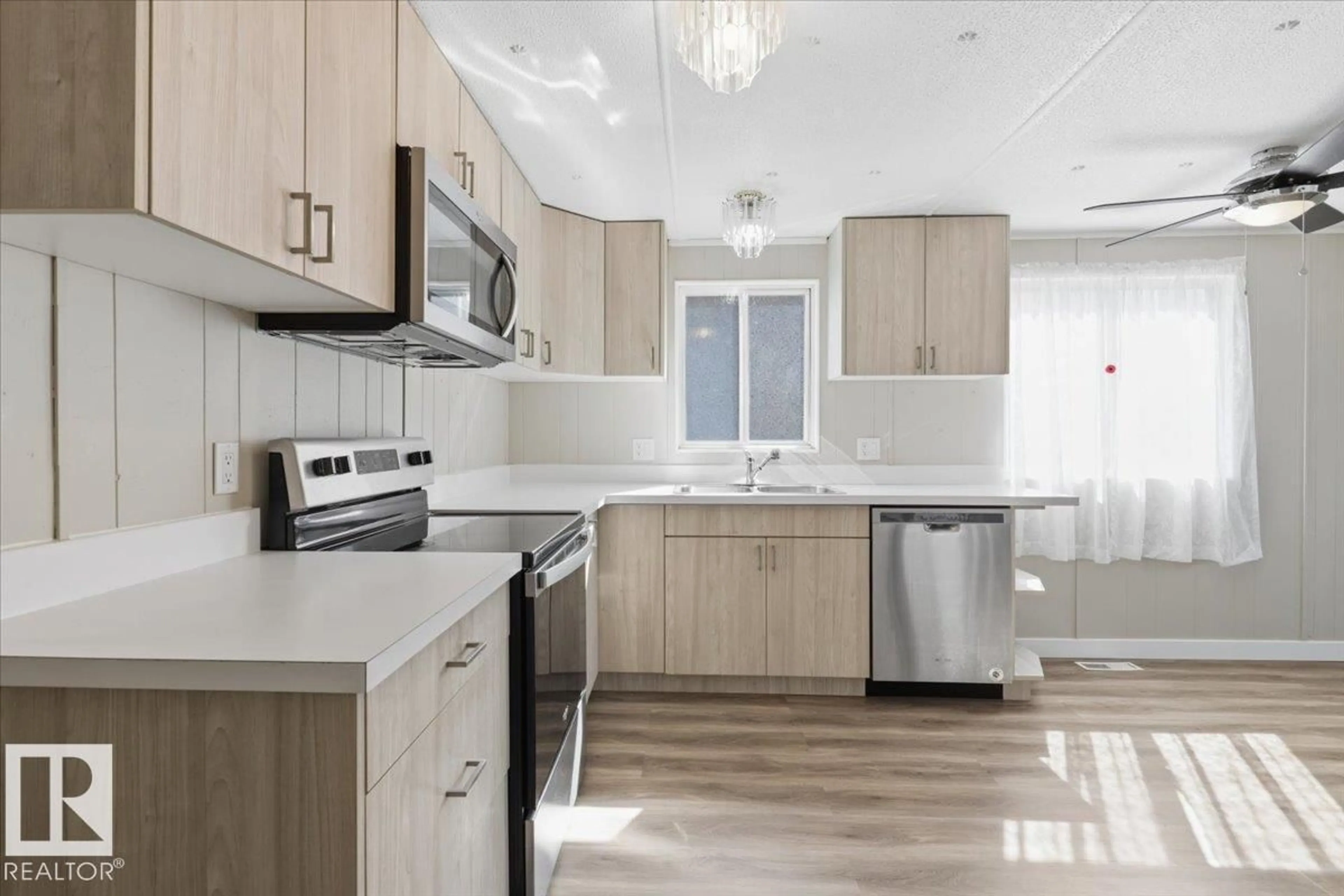 Open concept kitchen, unknown for 5108 44 AVE, Calmar Alberta T0C0V0