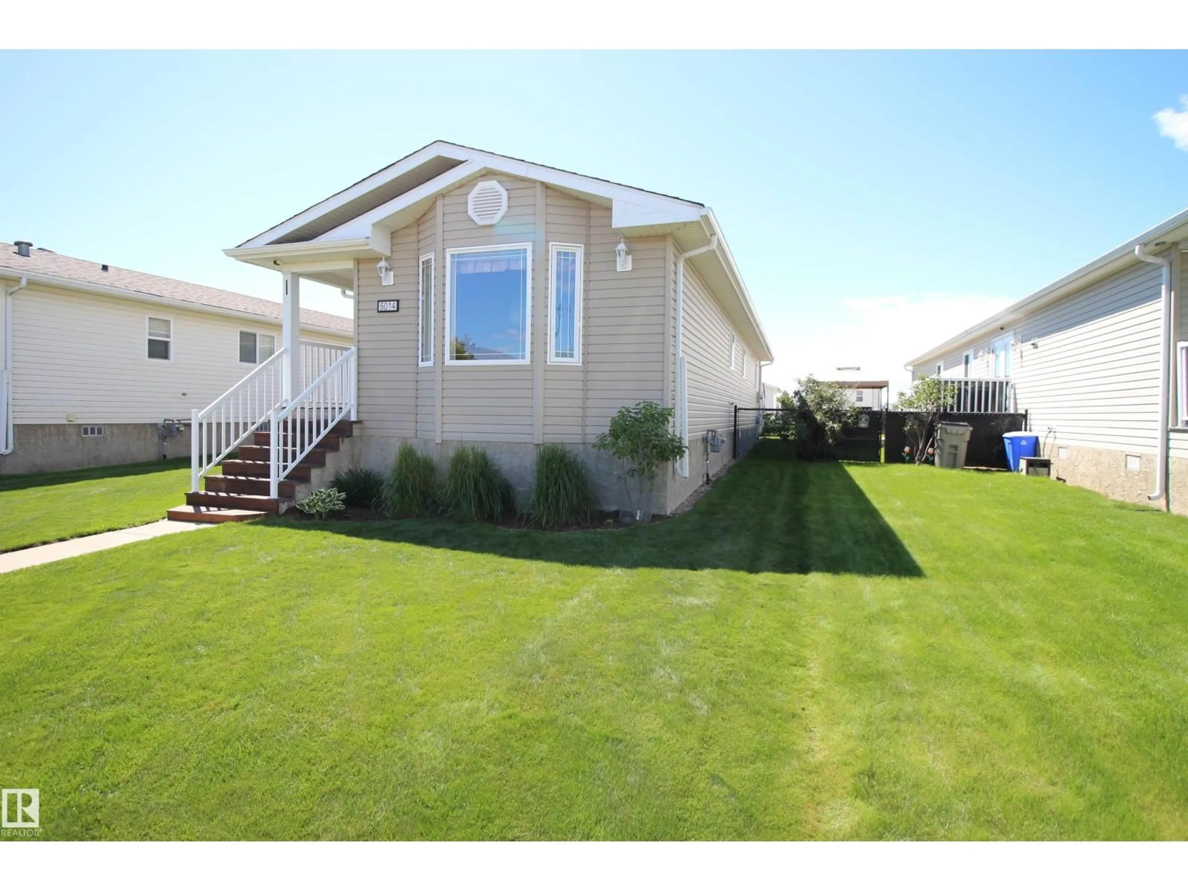 Home with vinyl exterior material, unknown for 5014 ASPEN PLACE, Leduc Alberta T9E8R3