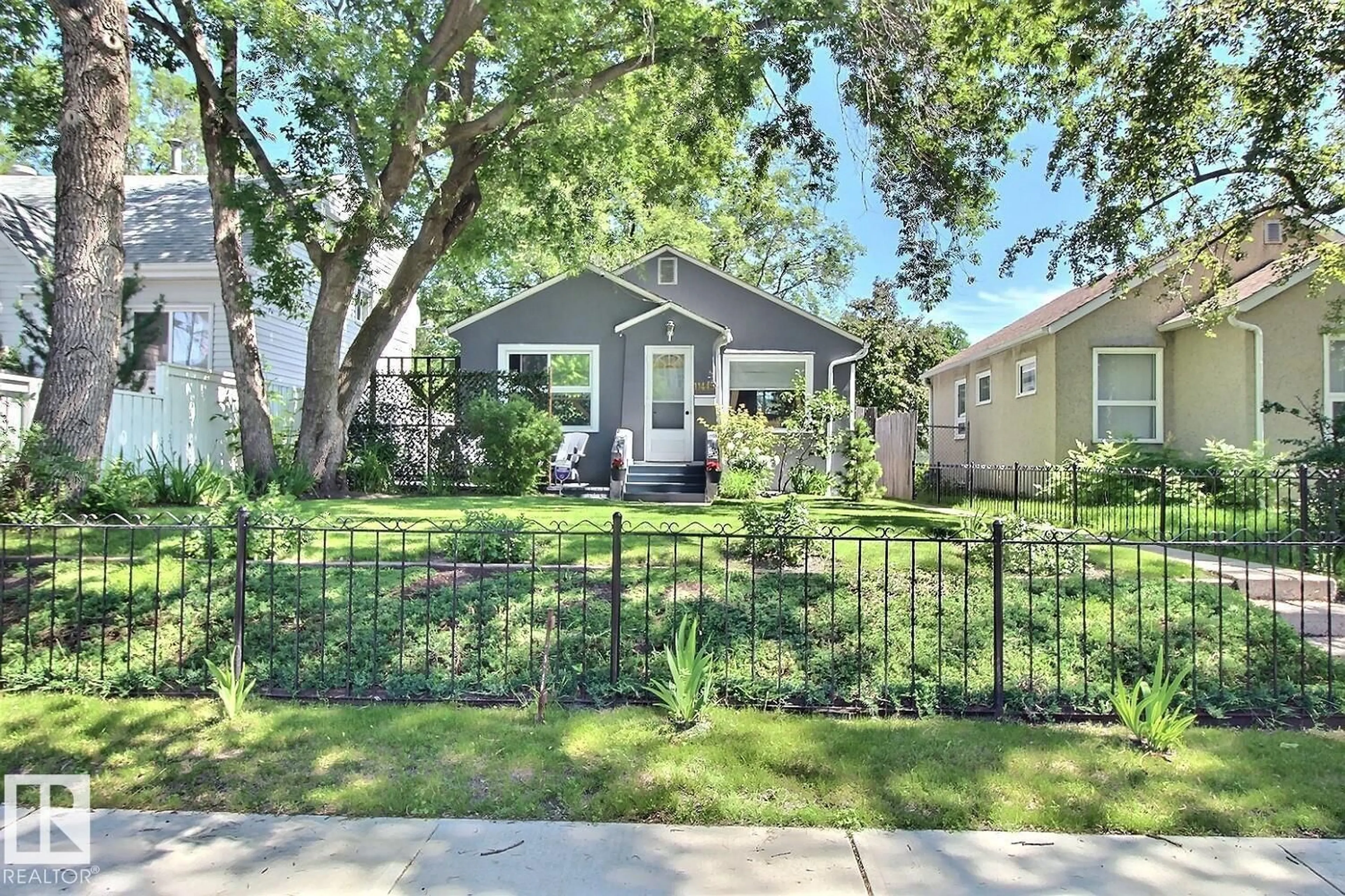 Unknown for 11445 68 ST, Edmonton Alberta T5B1N9