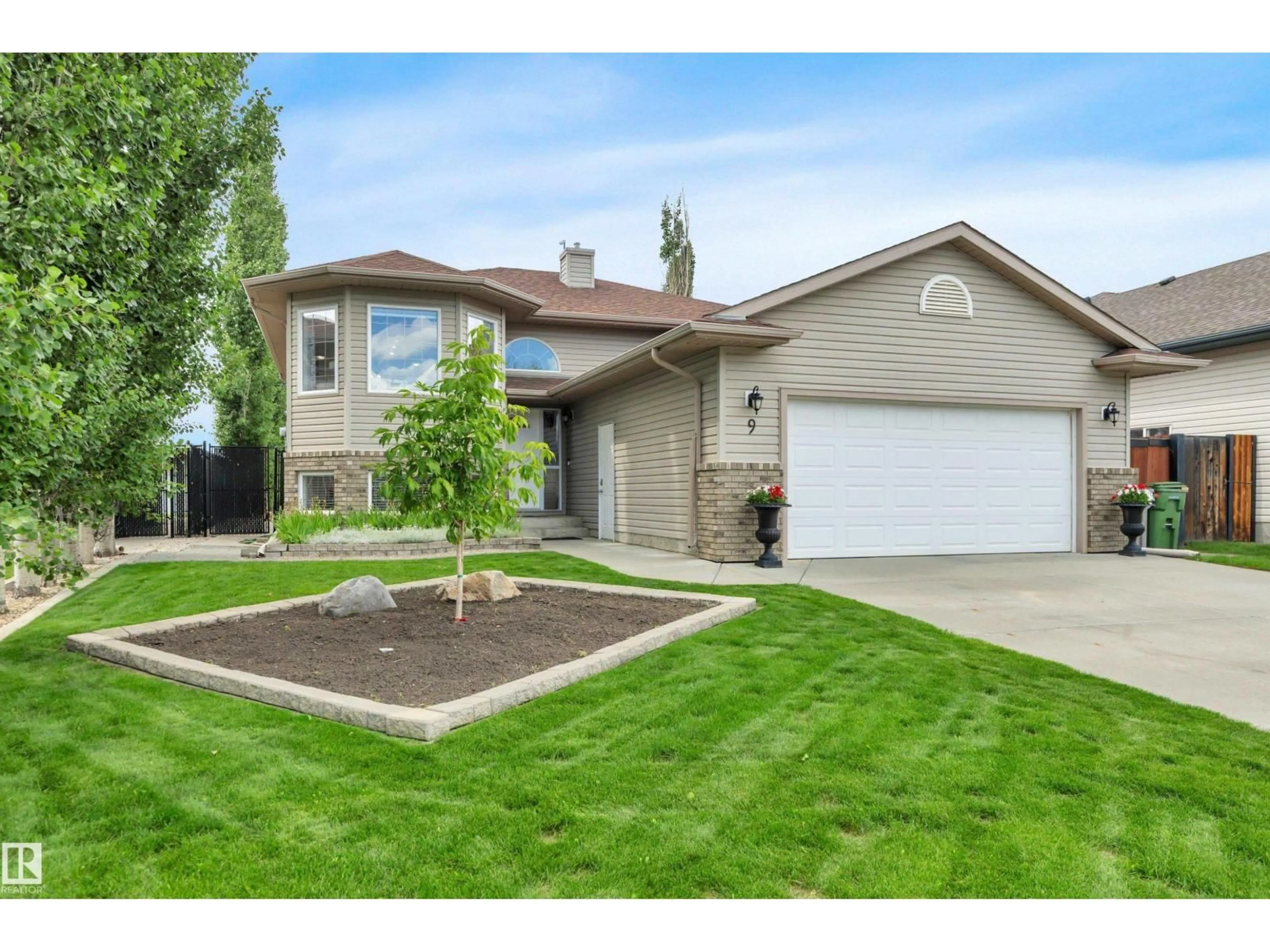 Home with brick exterior material, street for 9 WESTVIEW DR, Calmar Alberta T0C0V0
