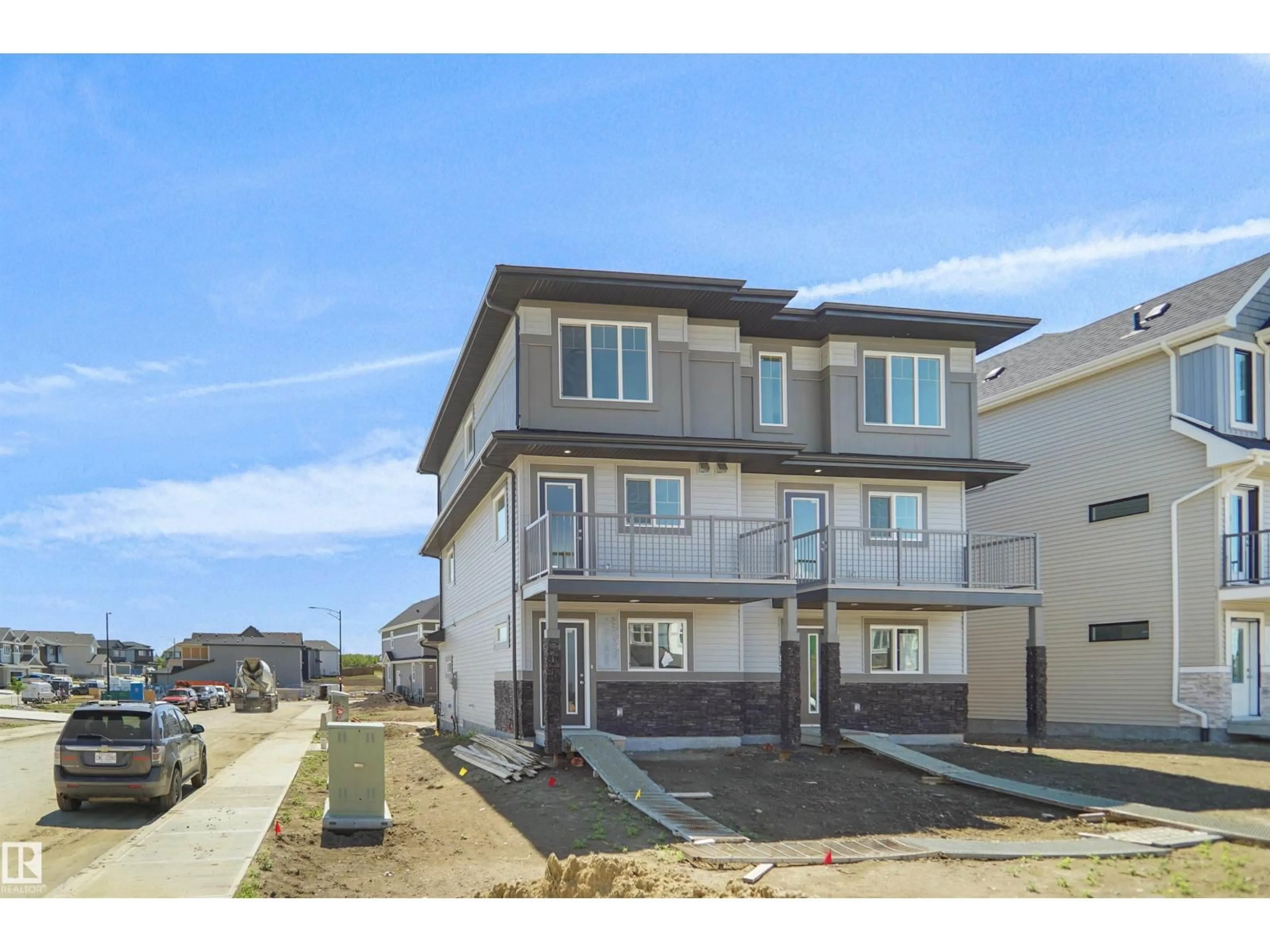 A pic from outside/outdoor area/front of a property/back of a property/a pic from drone, street for 21225 131A AV, Edmonton Alberta T5S0T7