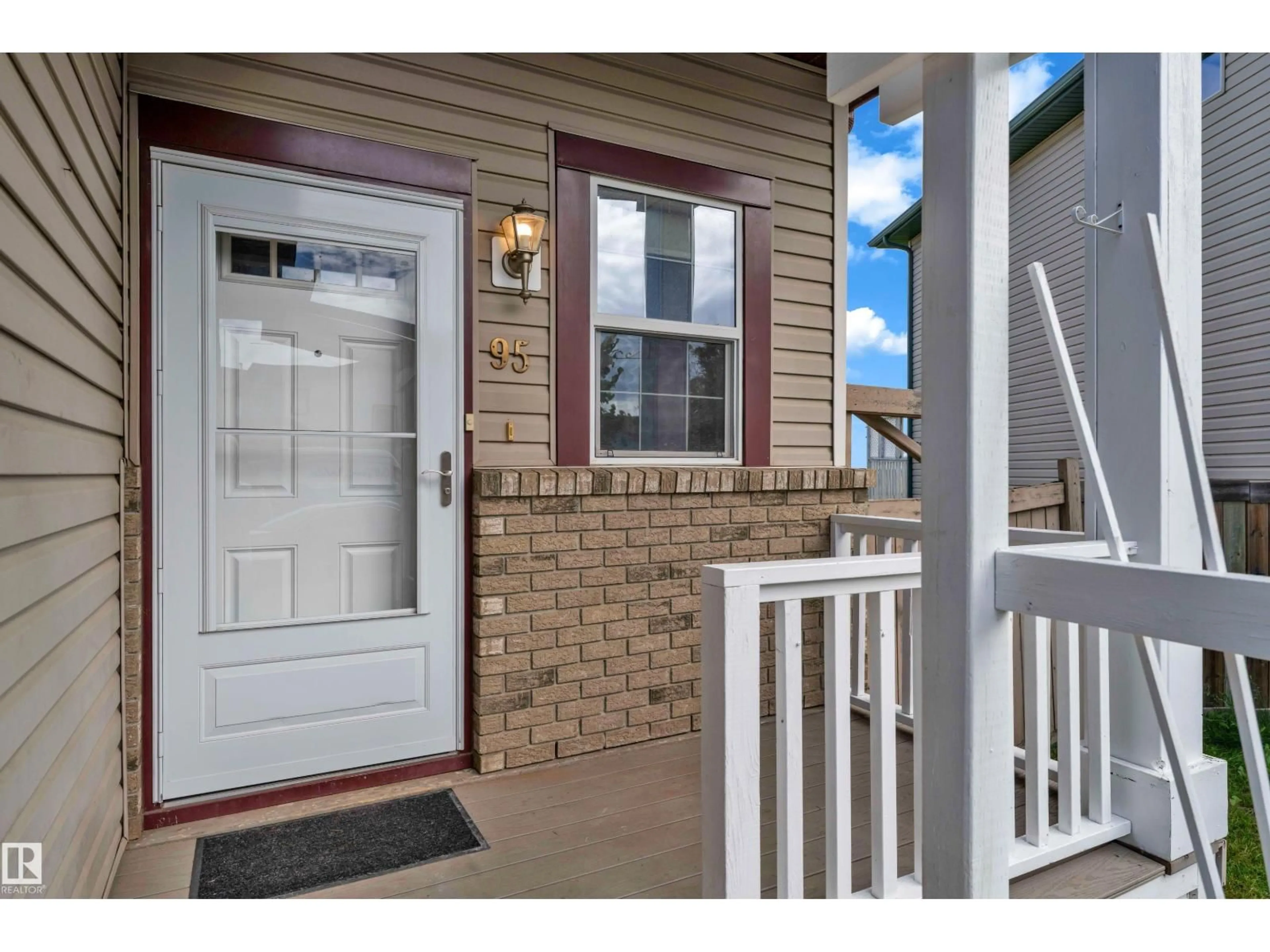 Indoor entryway for 95 VENTURA ST, Spruce Grove Alberta T7Z4P6