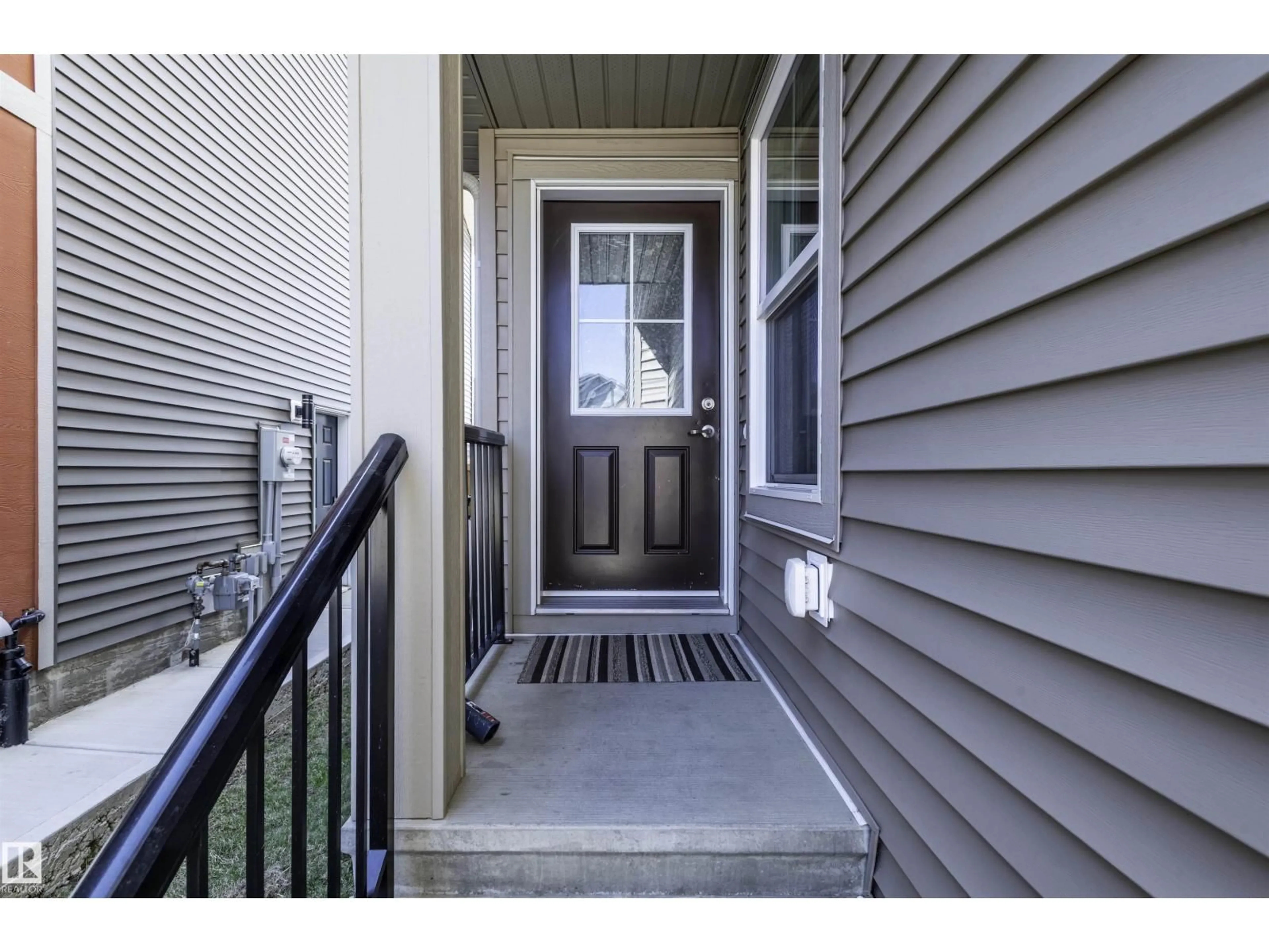 Indoor entryway for SW - 11979 34 AV, Edmonton Alberta T6W4Y2