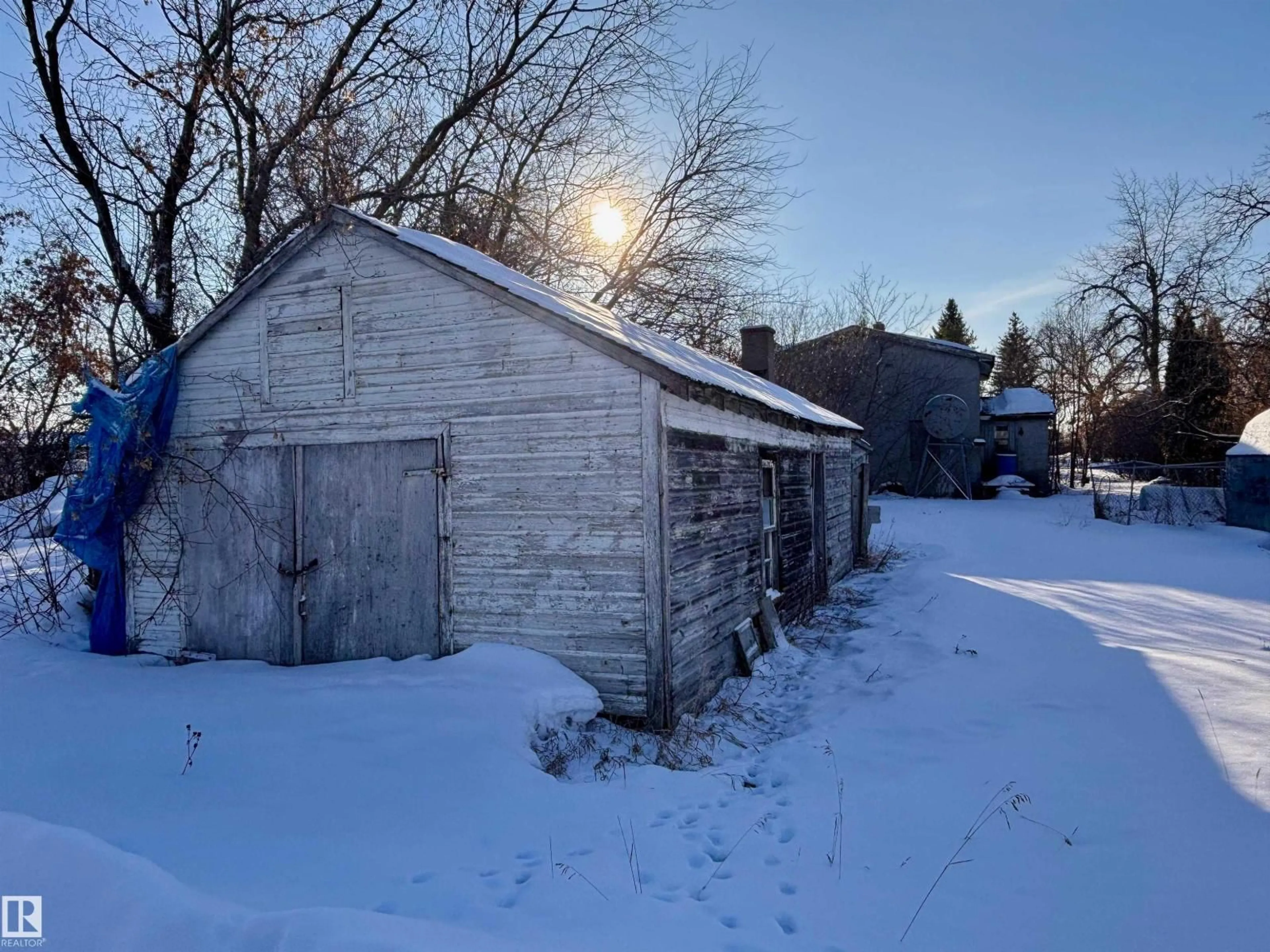 Shed for 5216 & 5618 50 AV, Therien Alberta T0A1P0