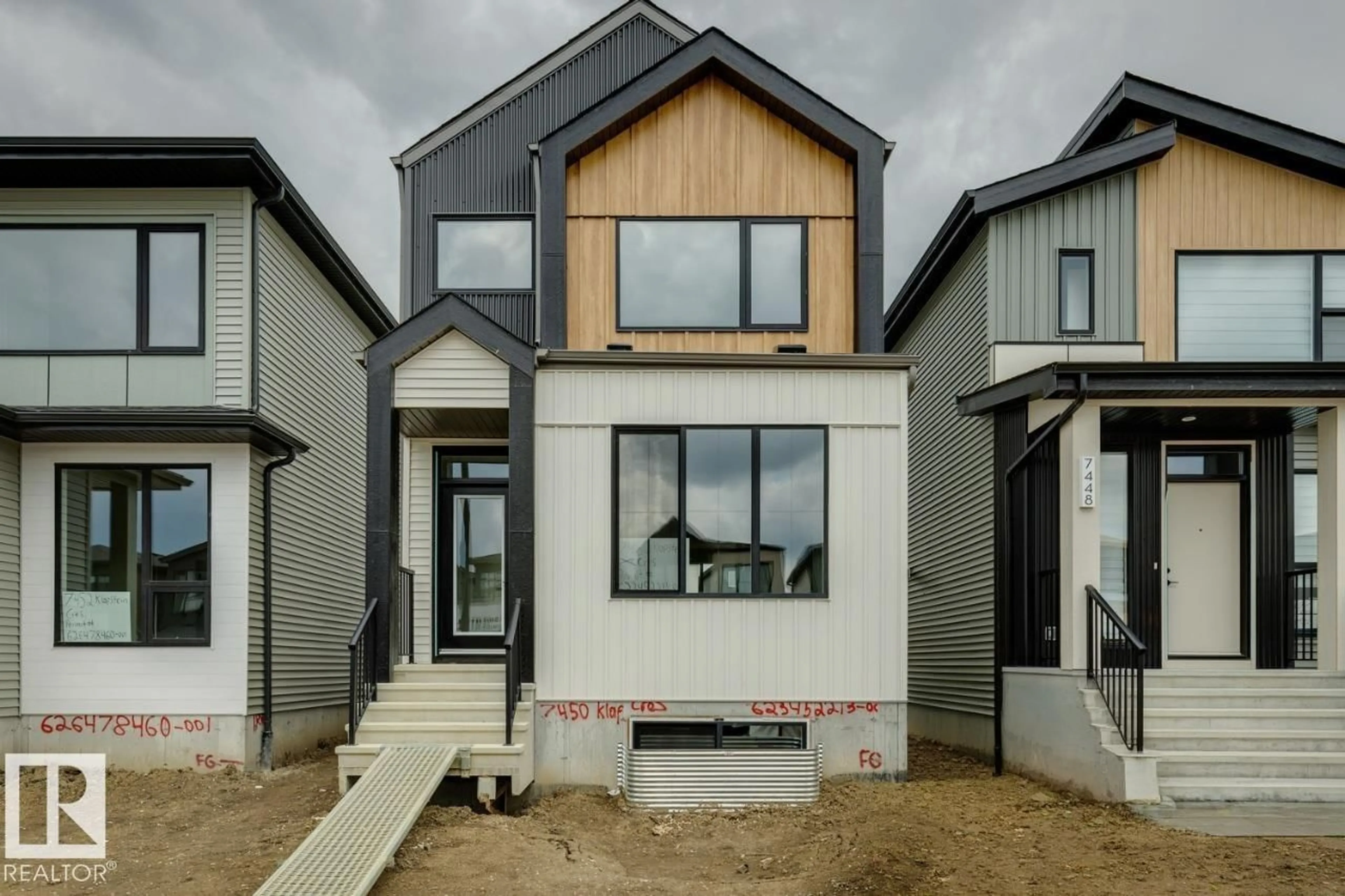 Unknown for 7450 KLAPSTEIN CR, Edmonton Alberta T6W5N8