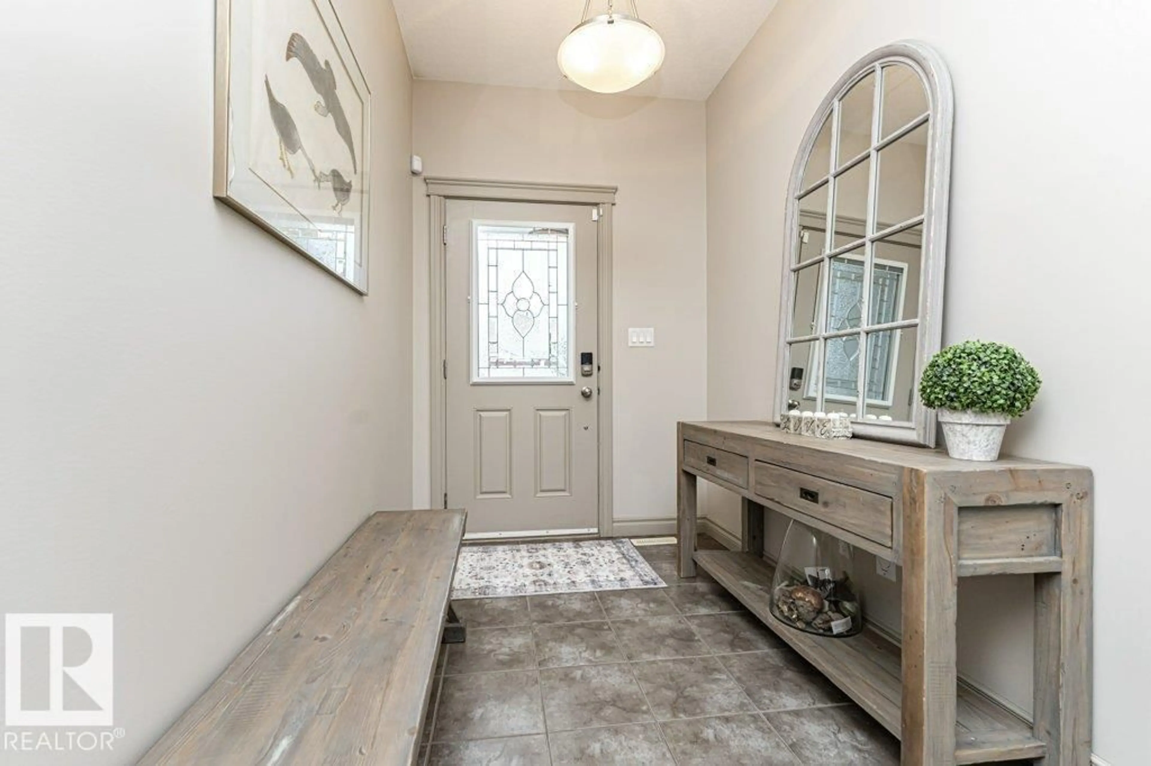 Indoor entryway for 15 - 175 MCCONACHIE DR, Edmonton Alberta T5Y0S1
