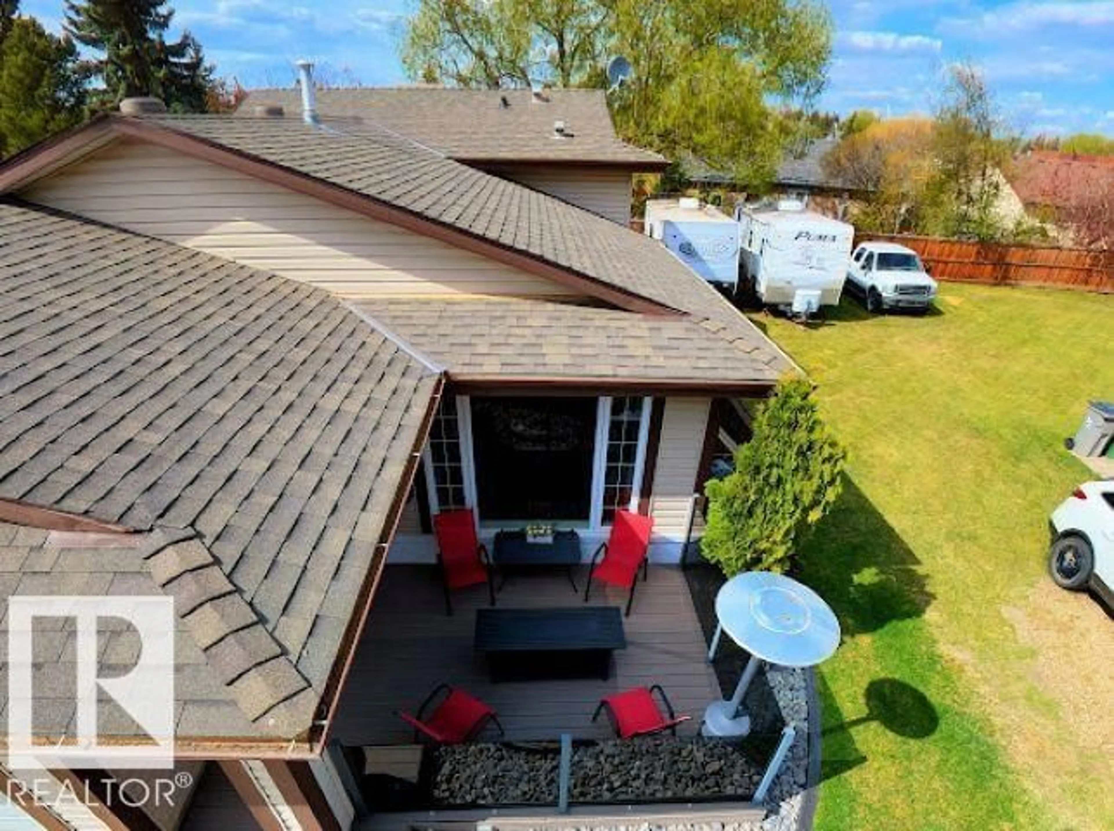 A pic from outside/outdoor area/front of a property/back of a property/a pic from drone, unknown for 4118 46 ST, Beaumont Alberta T4X1G1