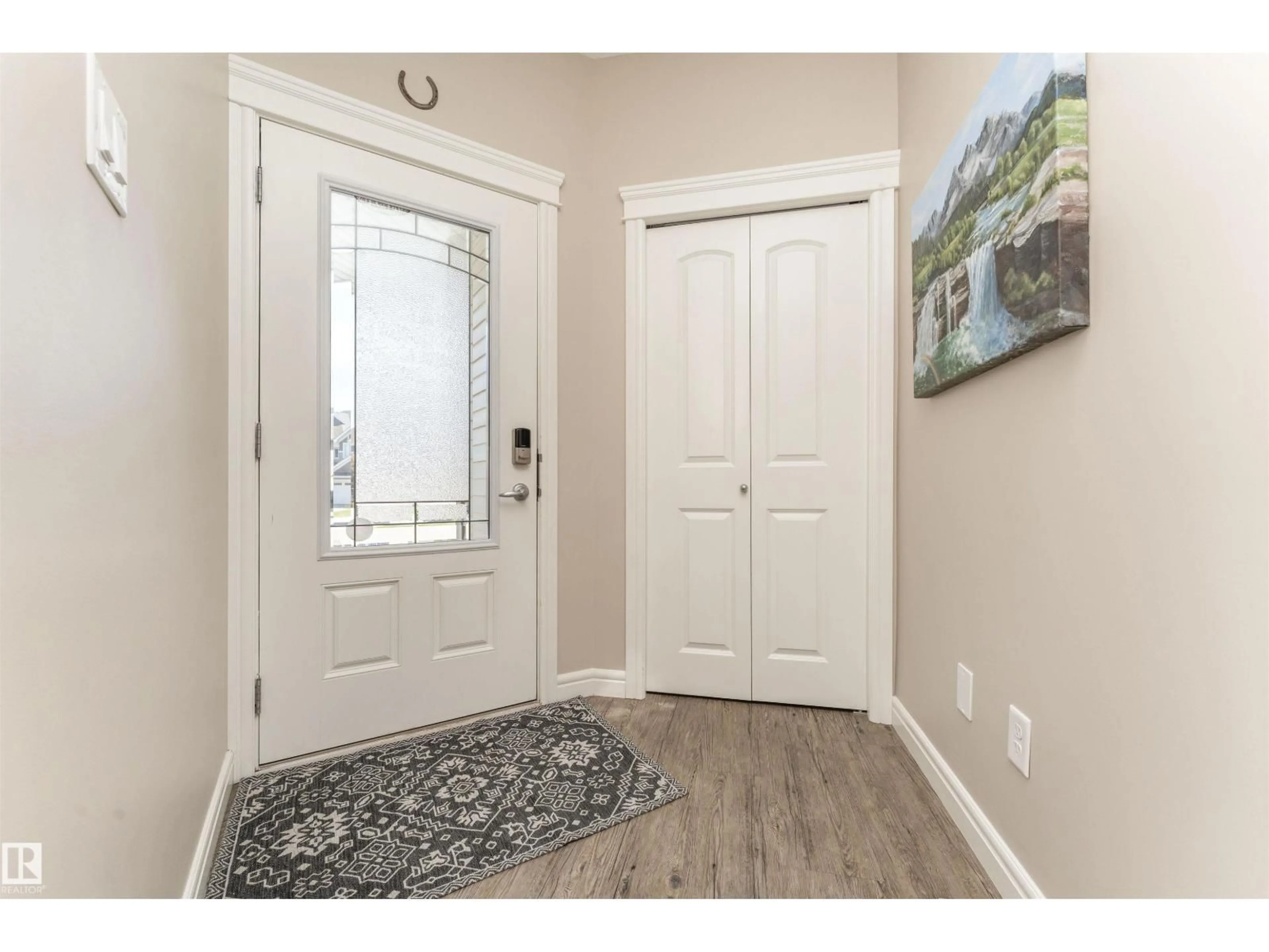 Indoor entryway for SW - 2304 89 ST, Edmonton Alberta T6X0R9