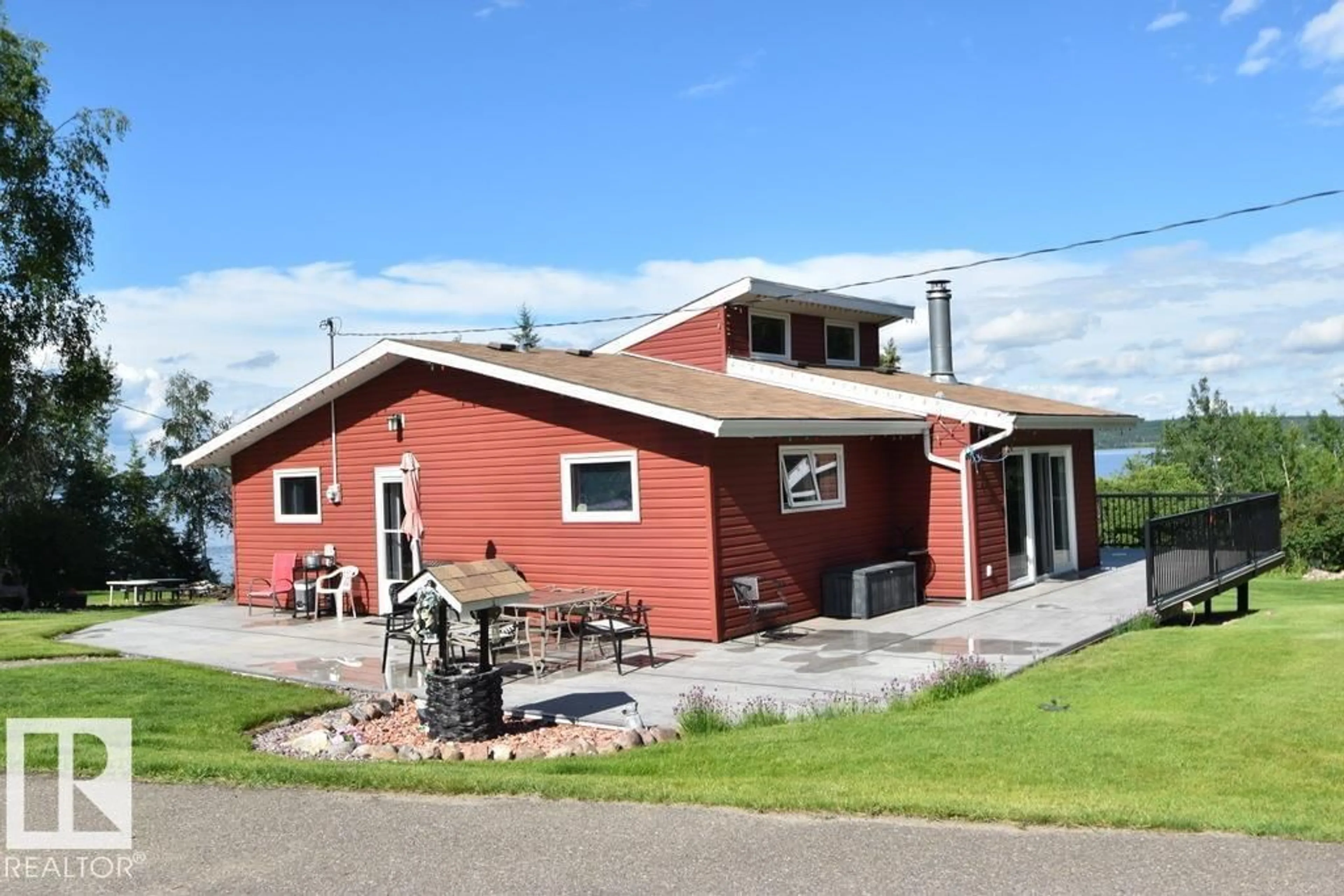 Patio, building for 618 CHURCHILL PARK ROAD, Rural Lac La Biche County Alberta T0A2C1