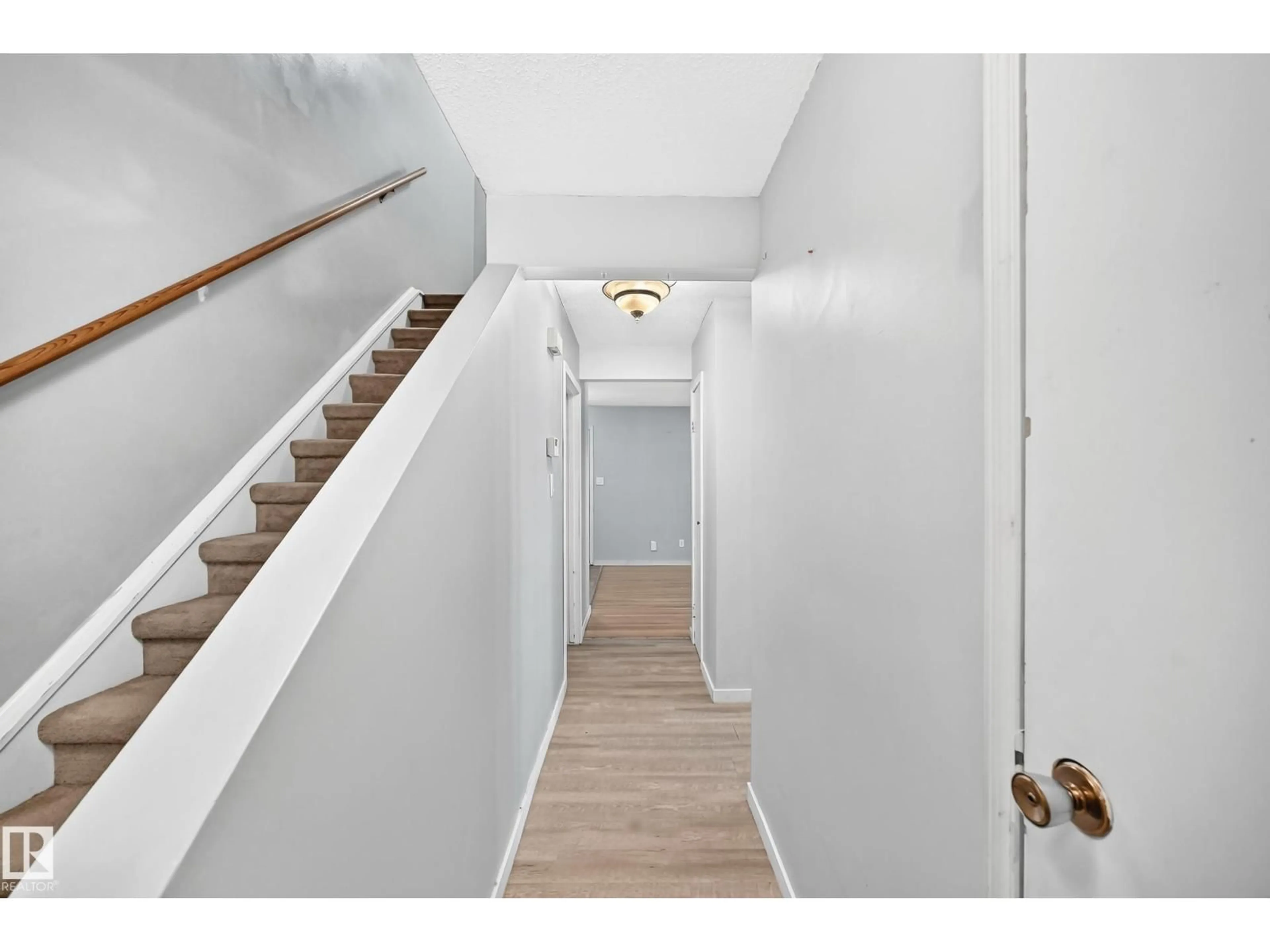 Unknown for 355 NORTHGATE TERRACE, Edmonton Alberta T5E3E3