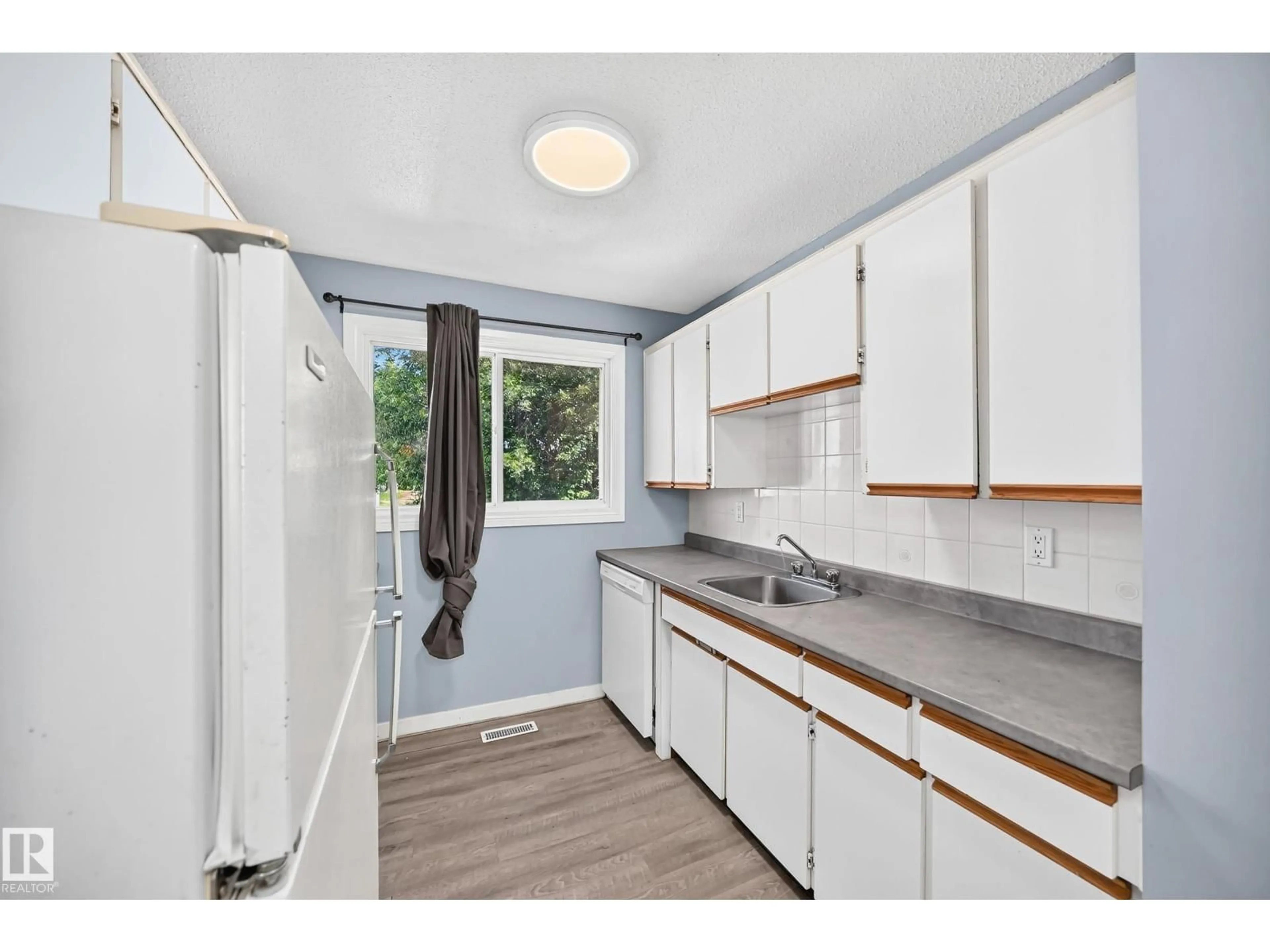 Standard kitchen, wood/laminate floor for 355 NORTHGATE TERRACE, Edmonton Alberta T5E3E3