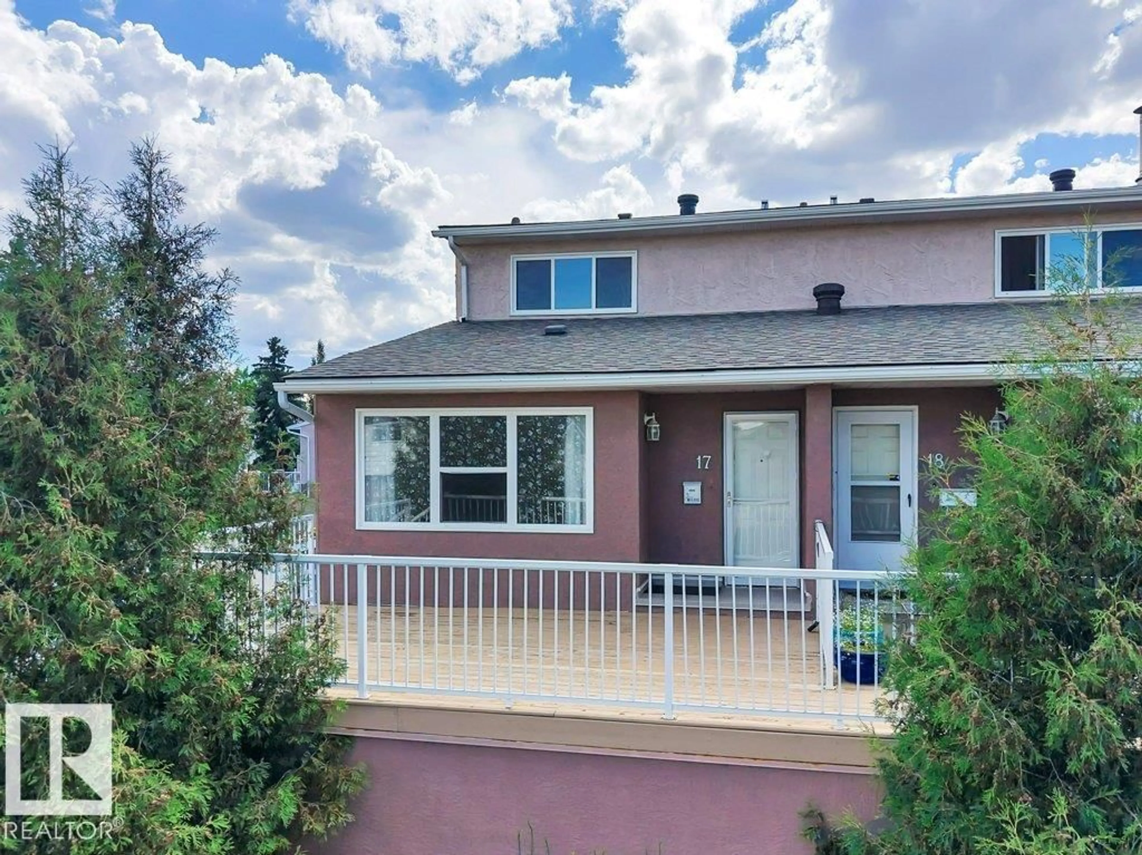 Home with vinyl exterior material, street for #17 - 13580 38 ST NW, Edmonton Alberta T5A2W7