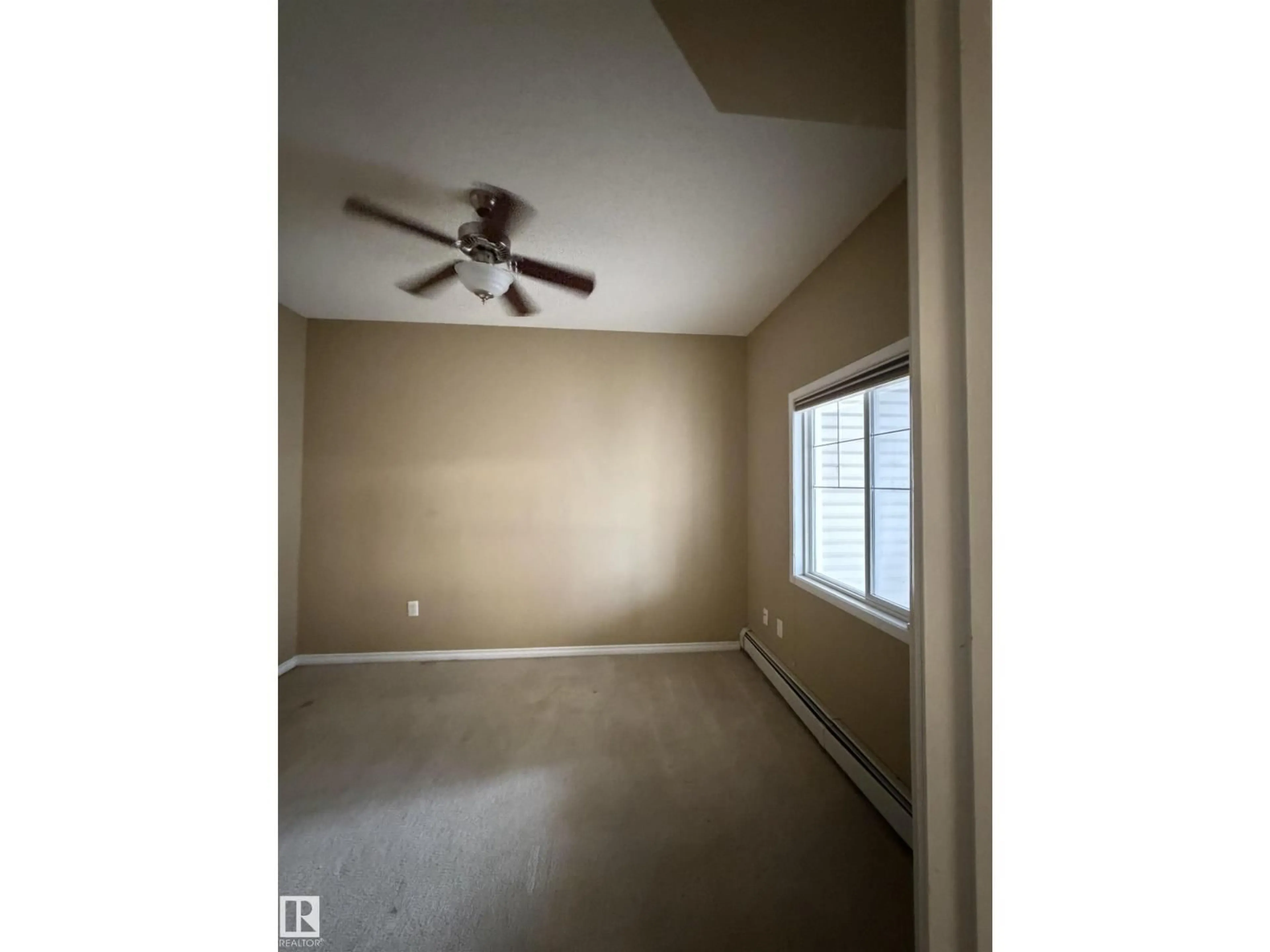 A pic of a room for 128 16807 100 AV NW, Edmonton Alberta T5P4Z6