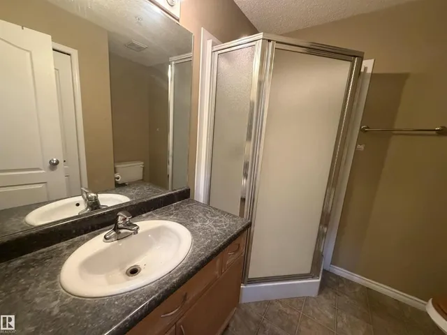 128 16807 100 AV NW, Edmonton 5