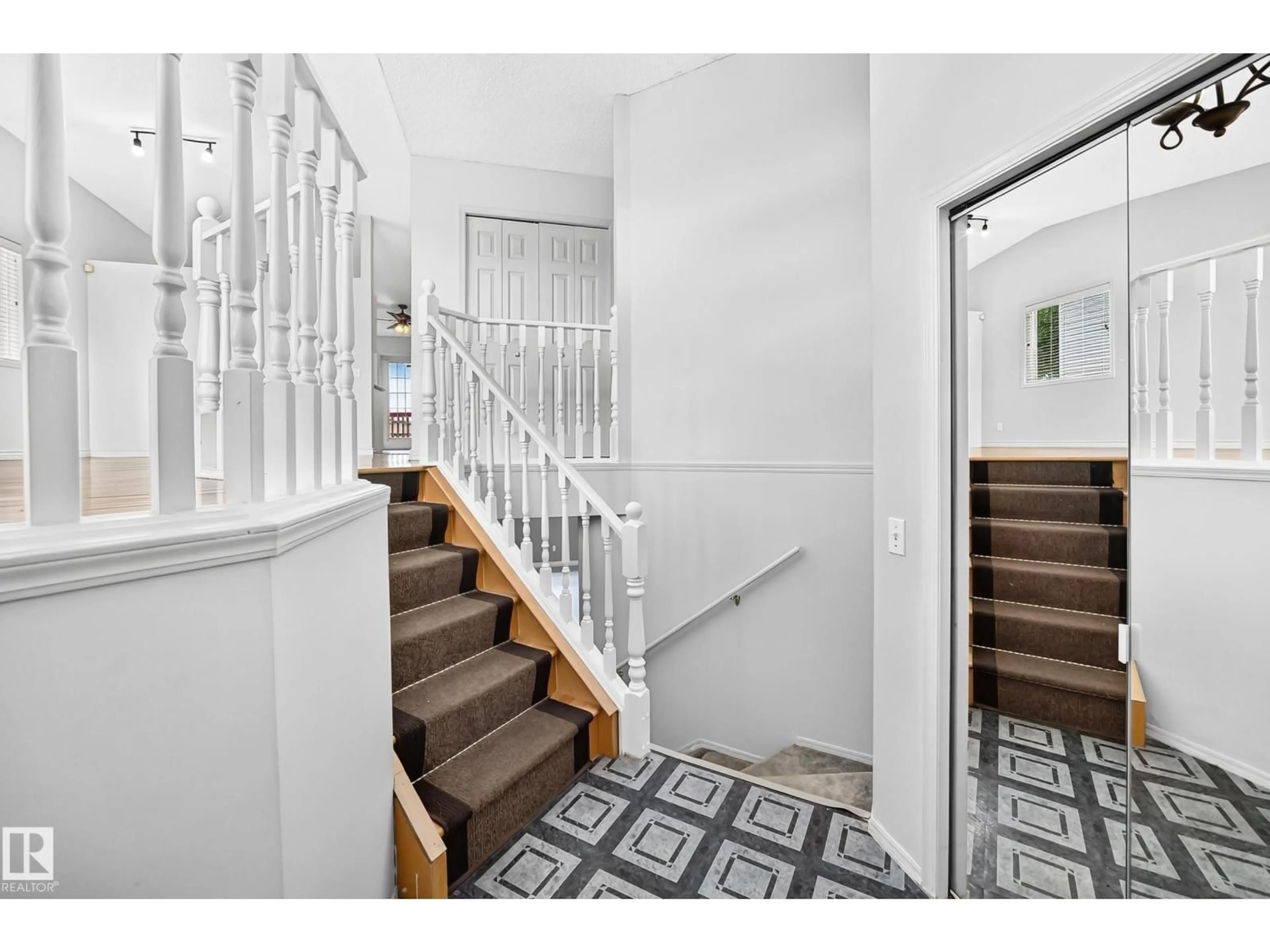 Unknown for 13124 36 ST, Edmonton Alberta T5A5C7