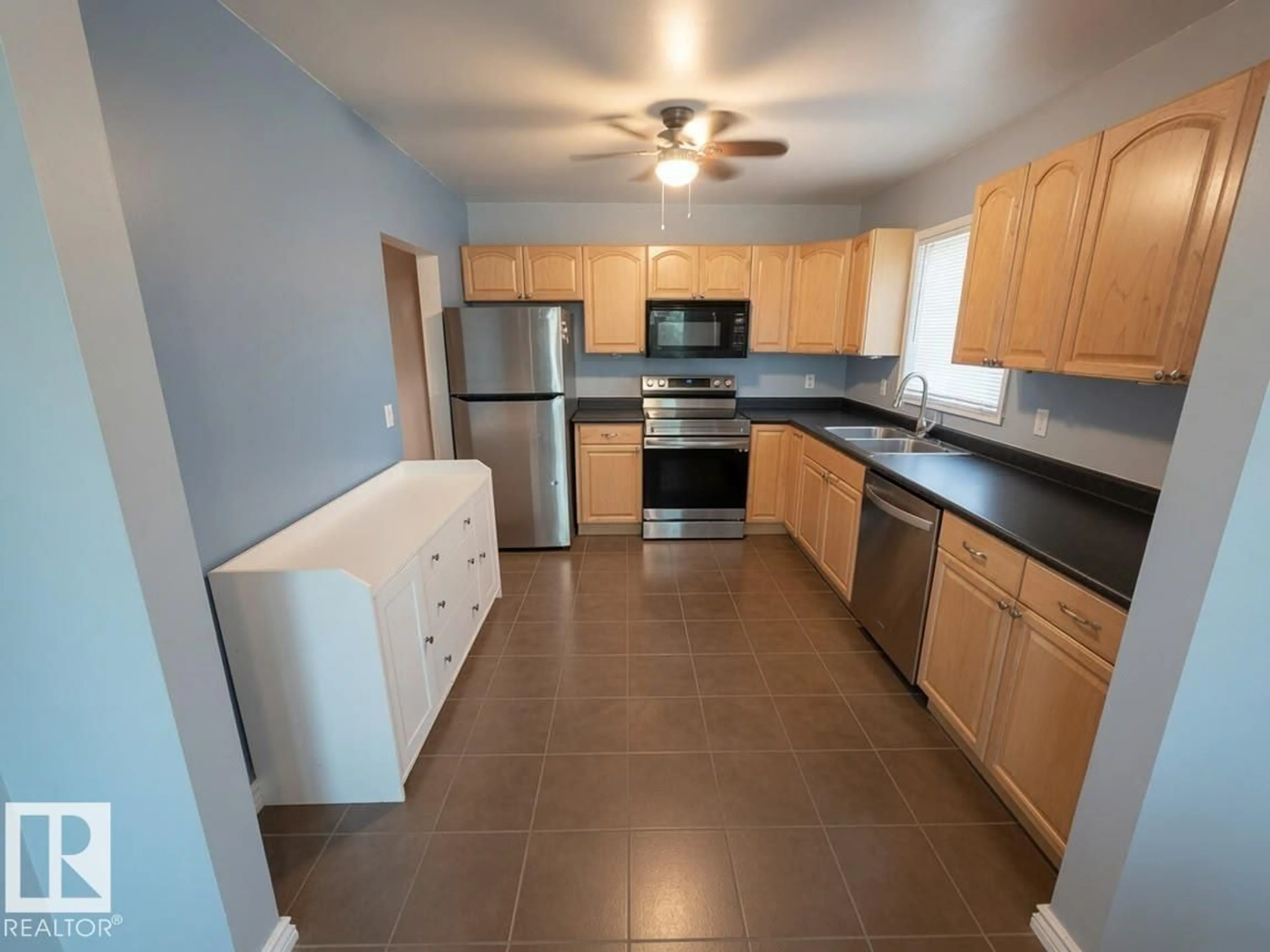 Standard kitchen, ceramic/tile floor for NW - 12732 120 ST, Edmonton Alberta T5E5N5