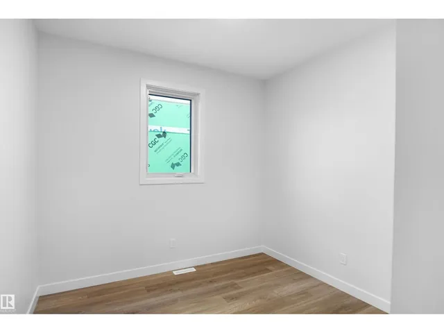 NE - 17703 7 ST, Edmonton 5