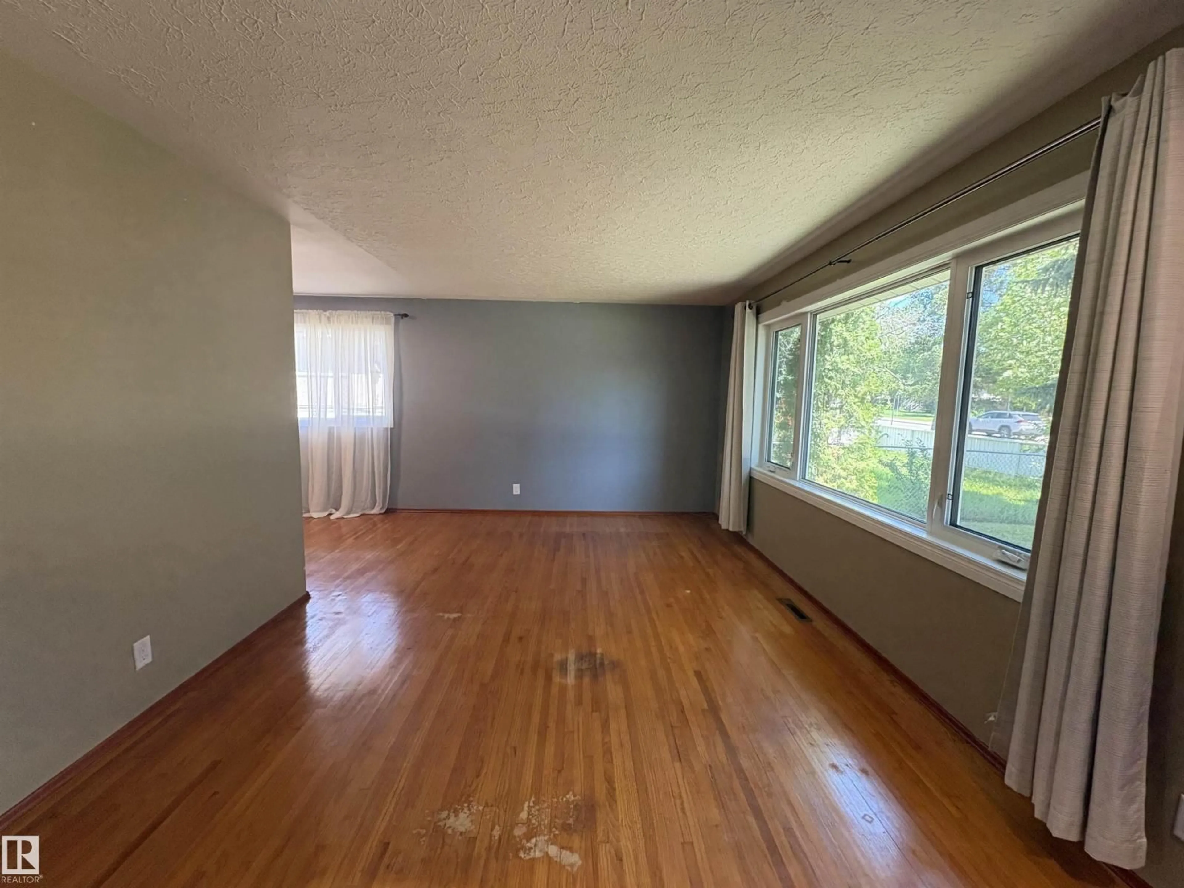 A pic of a room for NW - 13032 90 ST, Edmonton Alberta T5E3M3