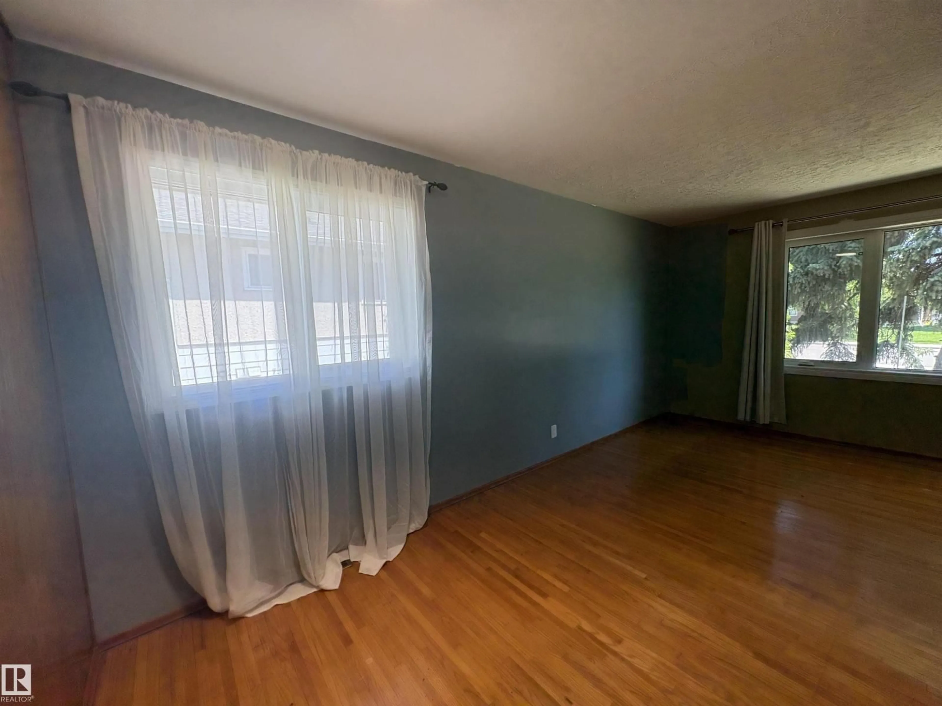 A pic of a room for NW - 13032 90 ST, Edmonton Alberta T5E3M3