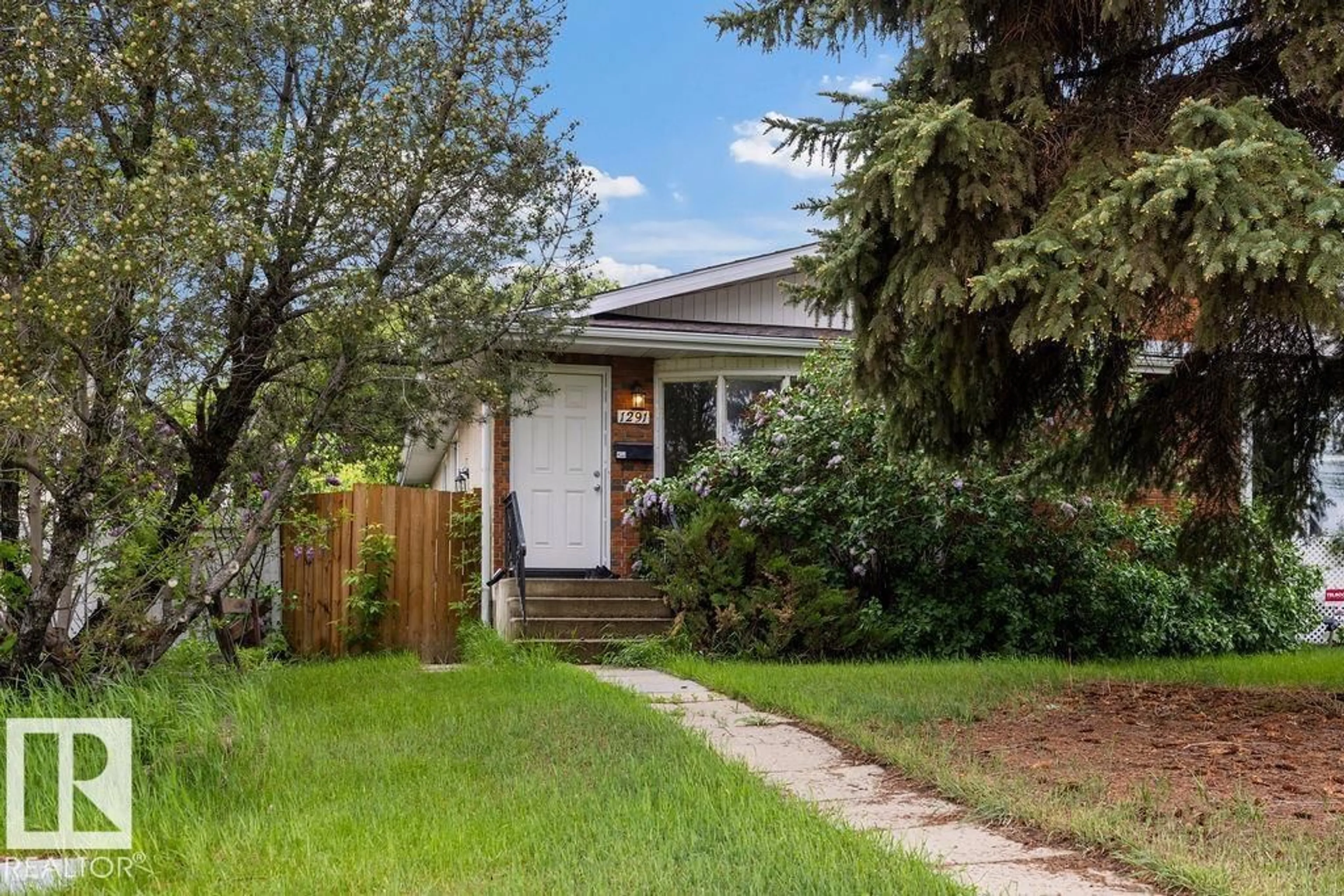 Unknown for 1291 LAKEWOOD RD, Edmonton Alberta T6K3L1