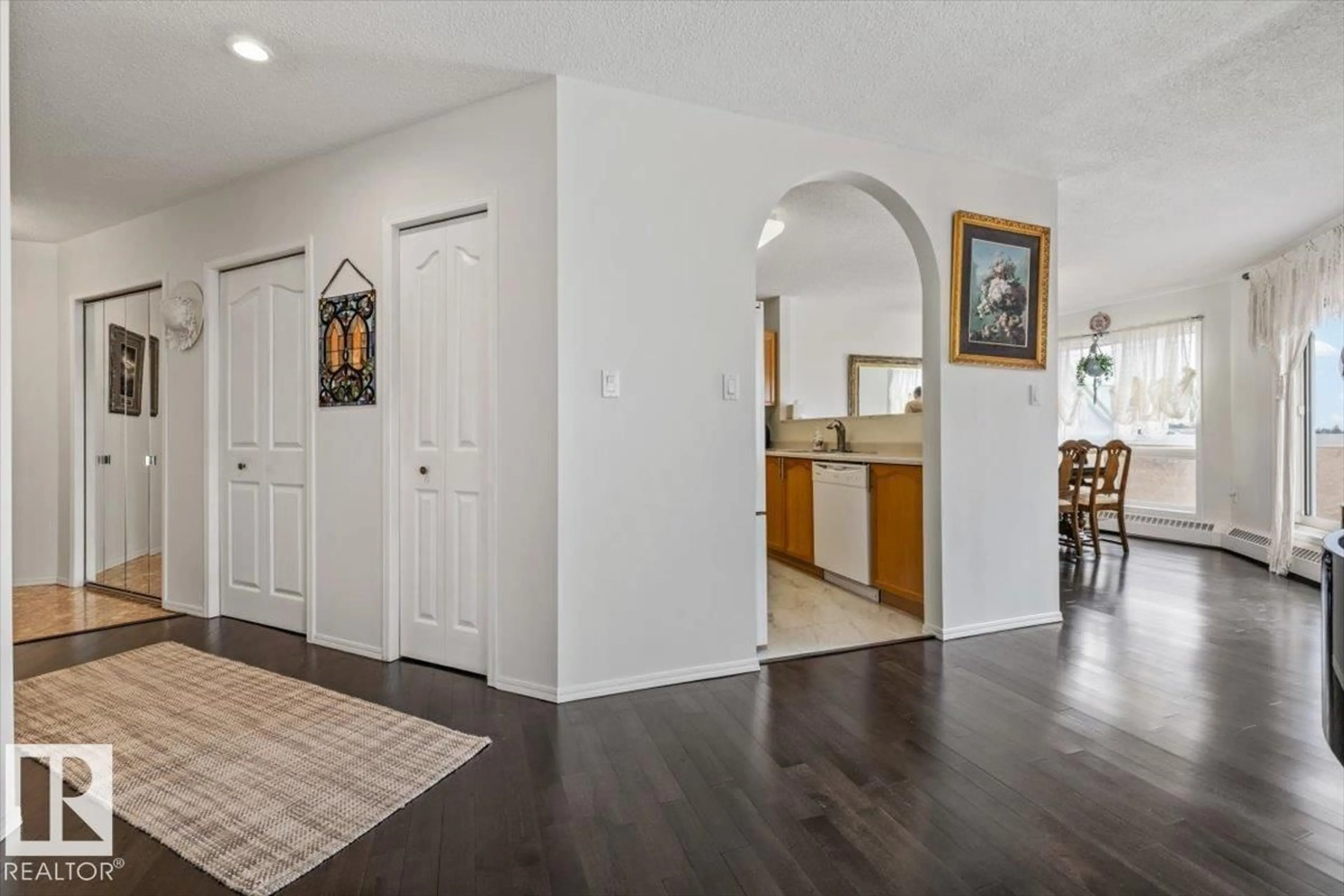 Indoor entryway for 15499 - 427 CASTLE DOWNS RD, Edmonton Alberta T5X5Y3