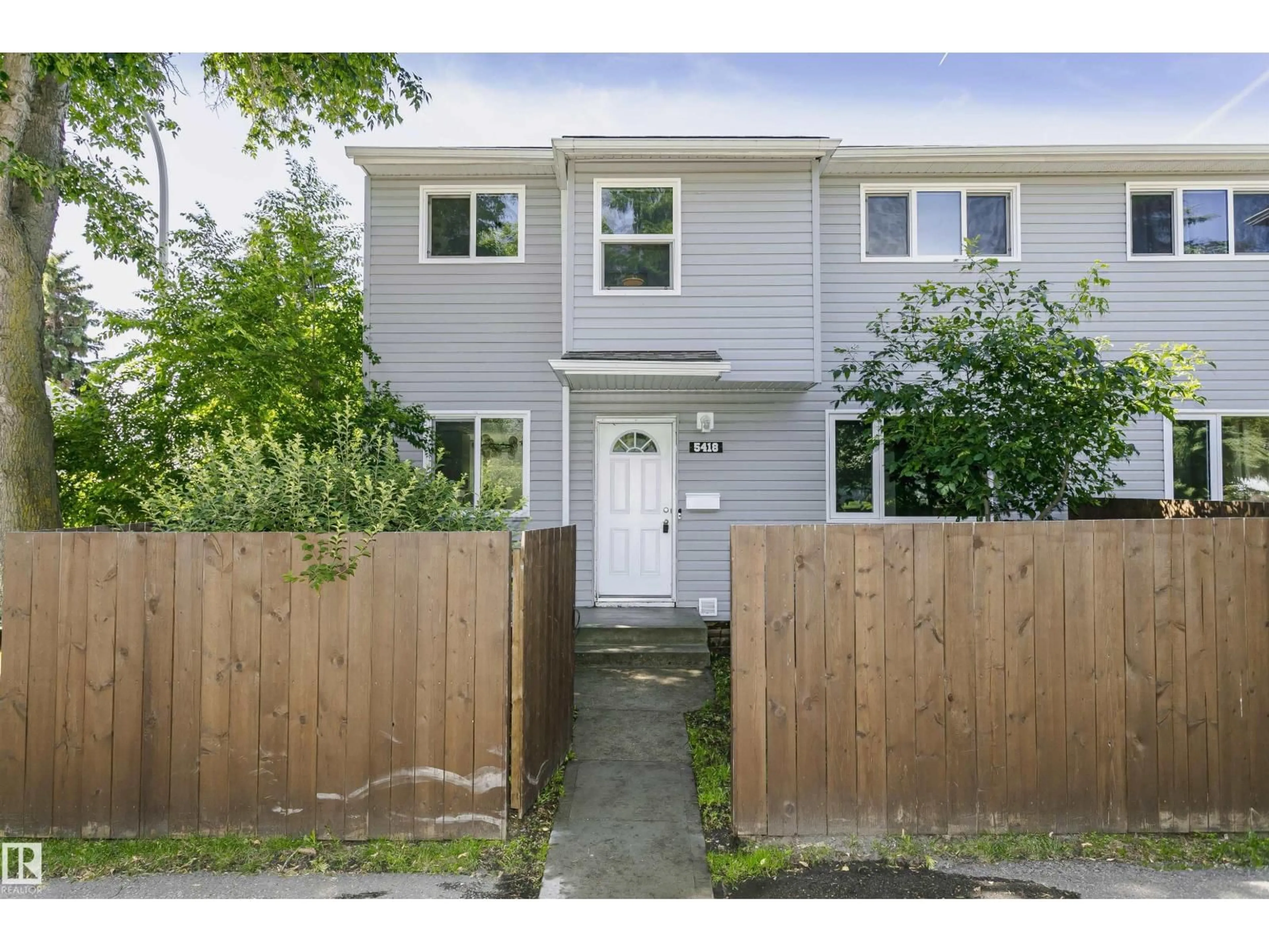 Unknown for 5418 144B AV, Edmonton Alberta T6A3N3
