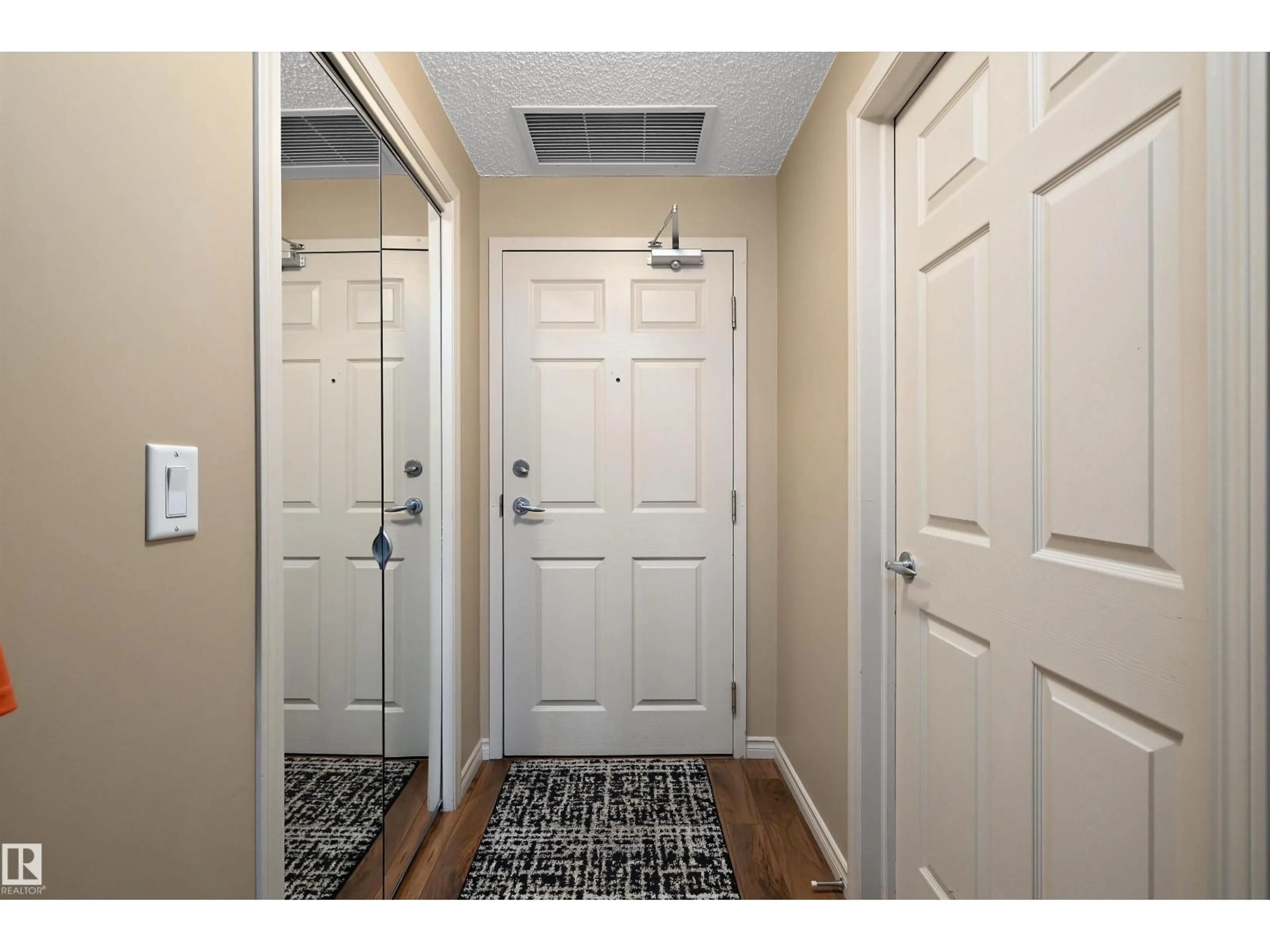Indoor entryway for #307 - 10303 111 ST, Edmonton Alberta T5K0C6