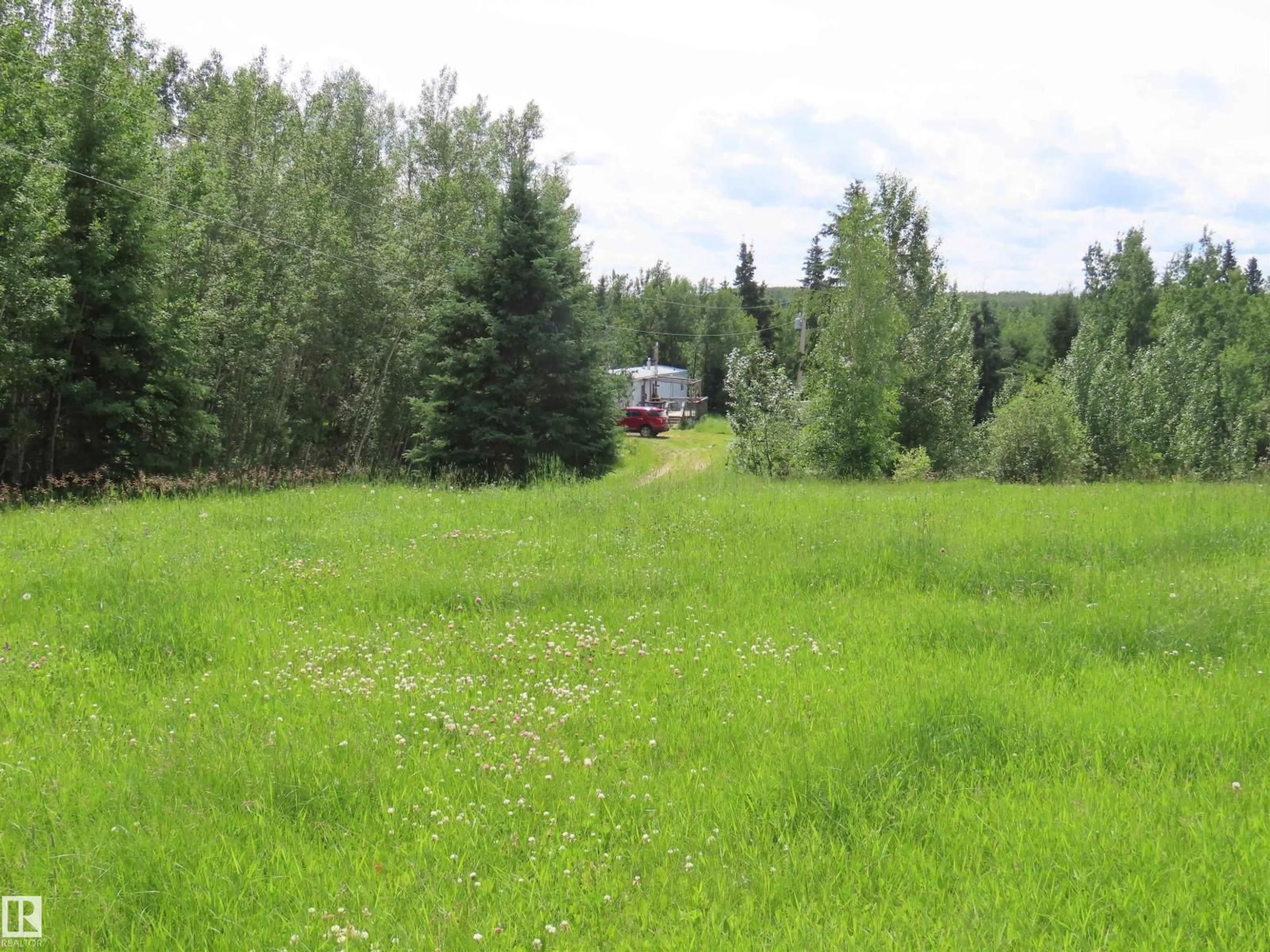 Blurry image for 7227 TWP ROAD 560, Rural Lac Ste. Anne County Alberta T0E2A0