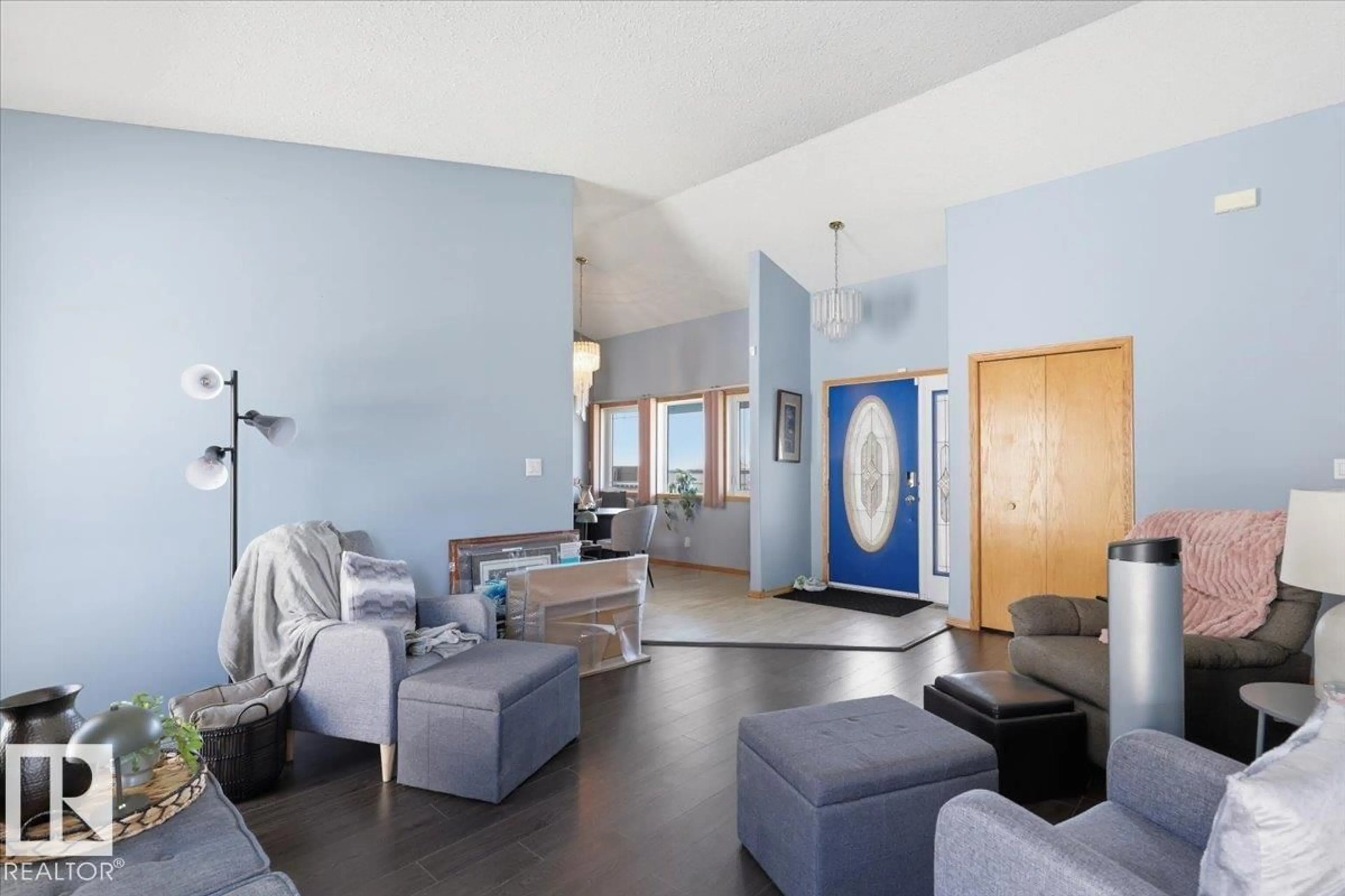 Living room with furniture, unknown for 17 CLEARWATER CR, Wetaskiwin Alberta T9A3R4