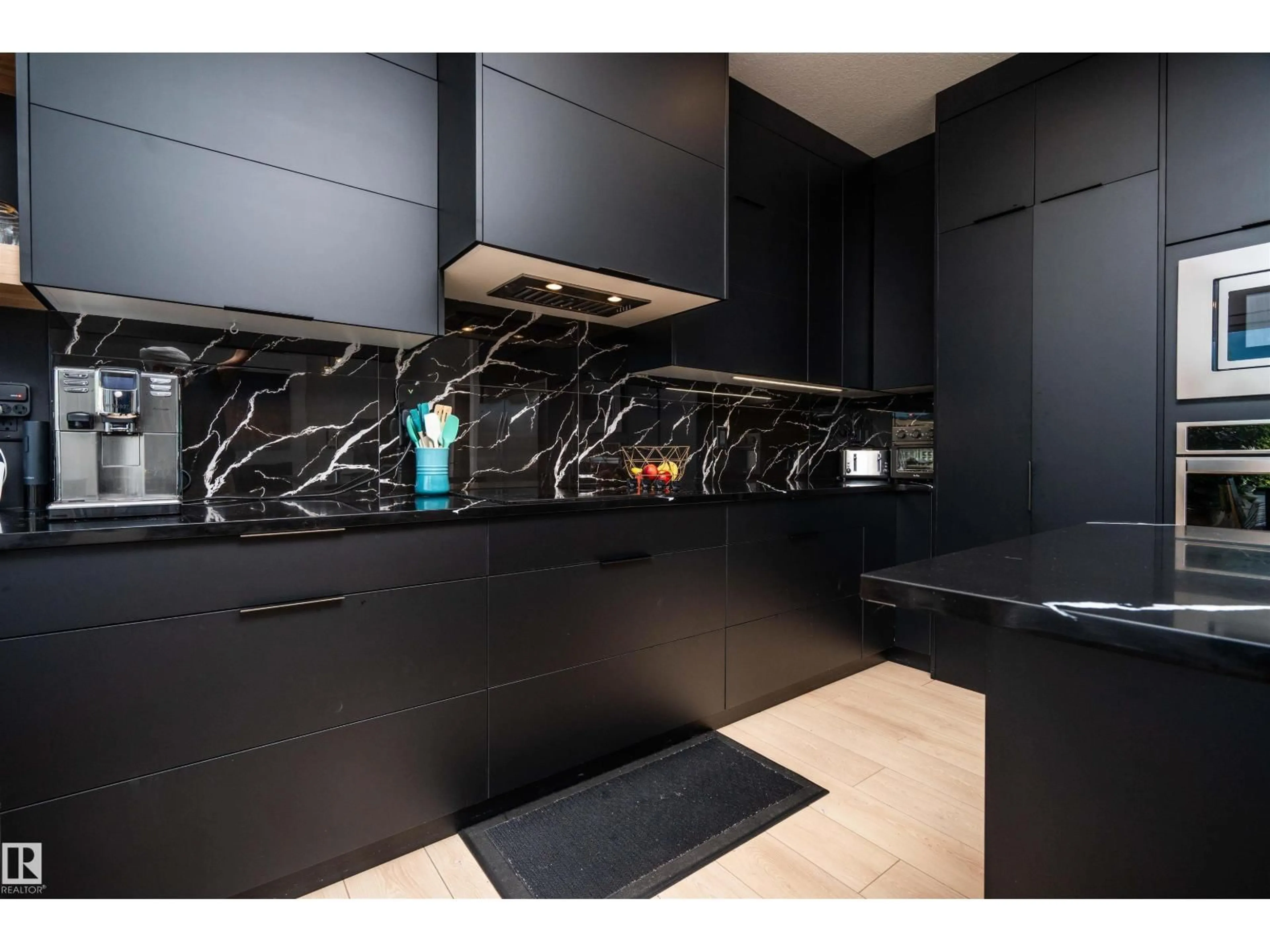 Contemporary kitchen, unknown for SW - 4714 CHARLES BAY BA, Edmonton Alberta T6W3H1