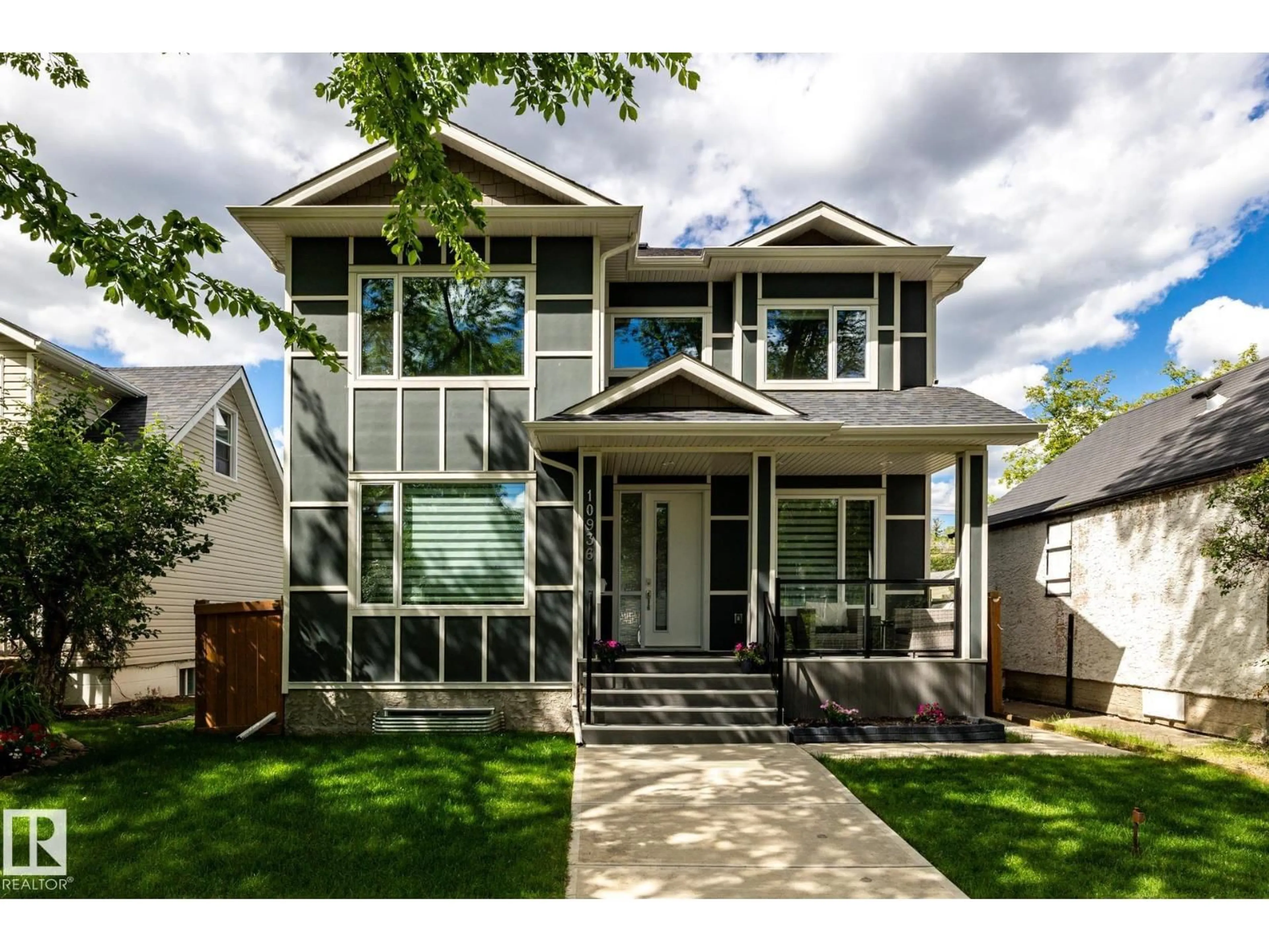 Home with vinyl exterior material, street for 10936 71 AV, Edmonton Alberta T6G0A1