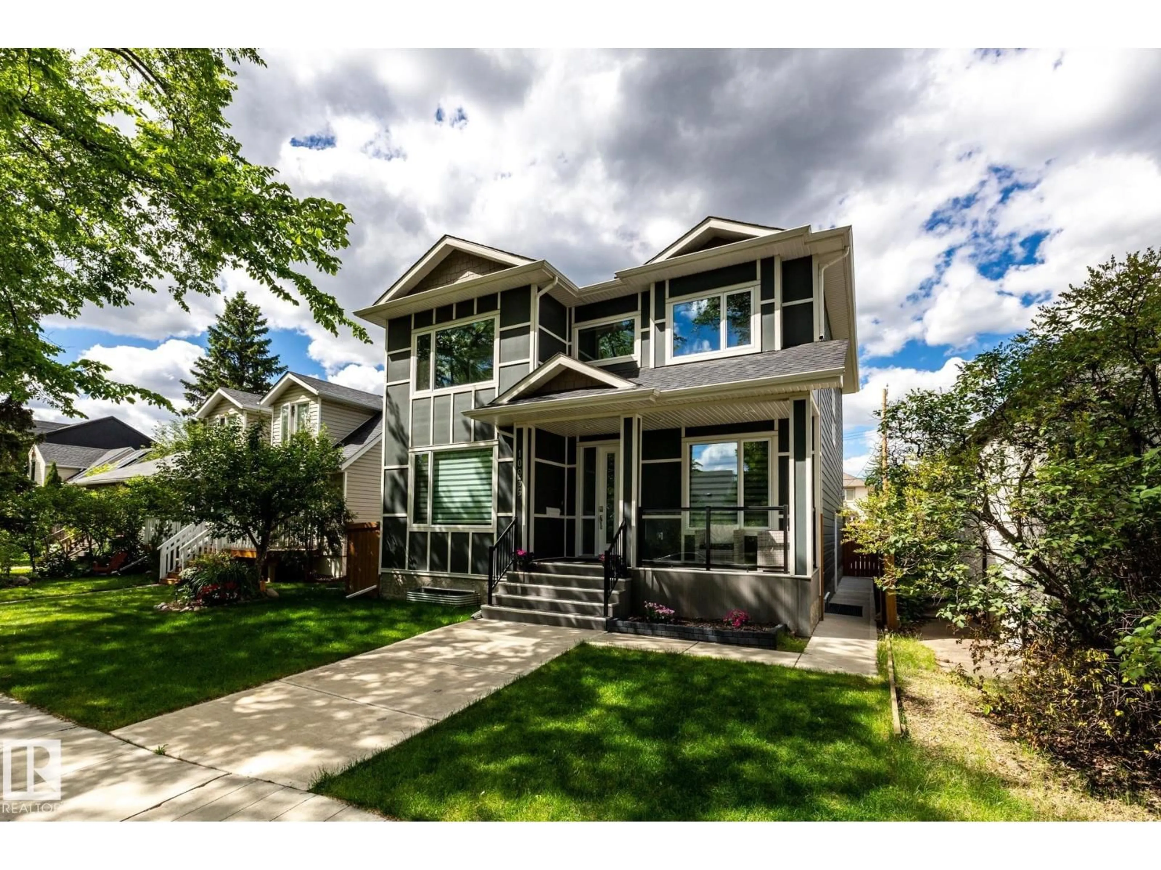 Home with vinyl exterior material, street for 10936 71 AV, Edmonton Alberta T6G0A1