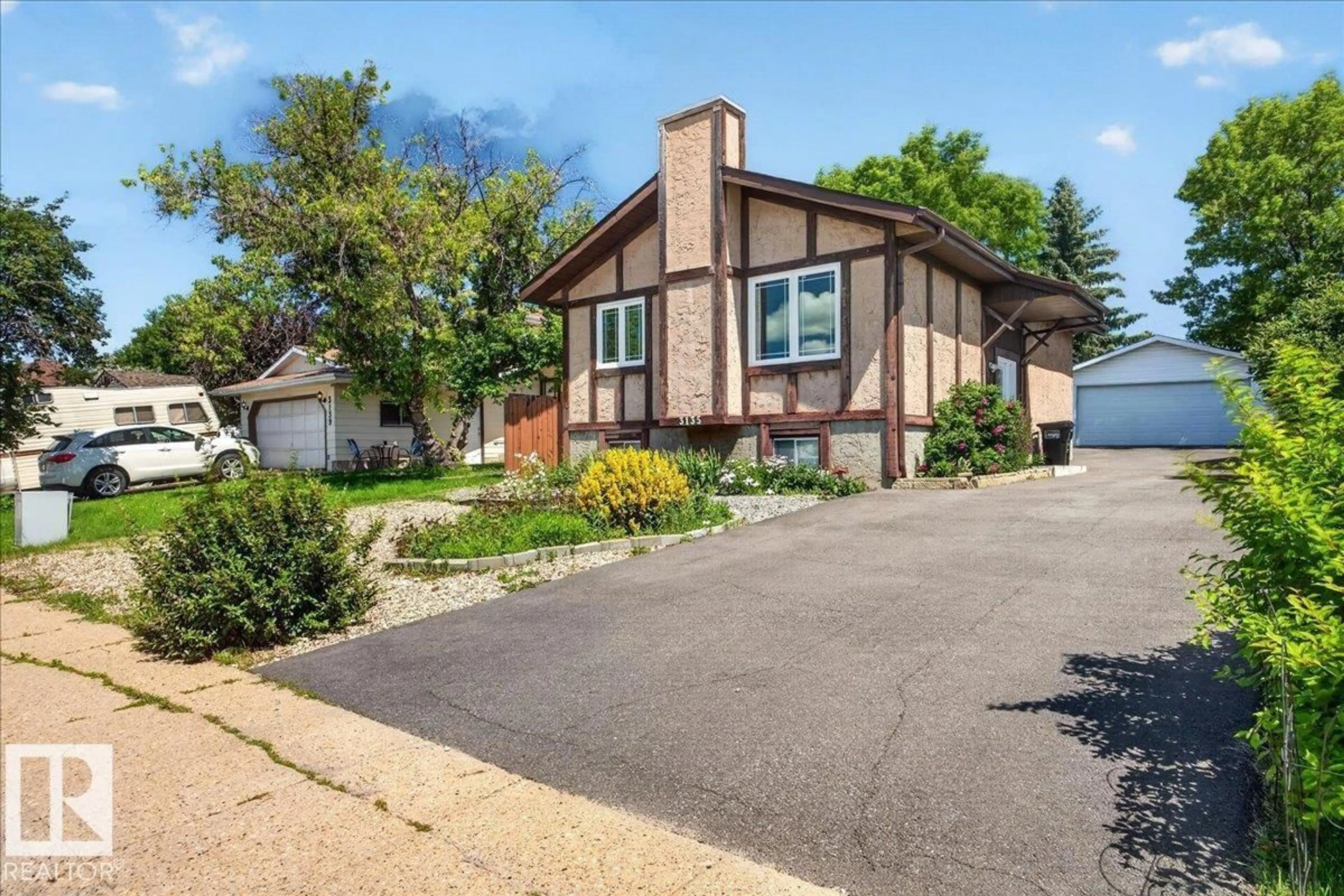 Unknown for NW - 3135 49A ST, Edmonton Alberta T6L4R6
