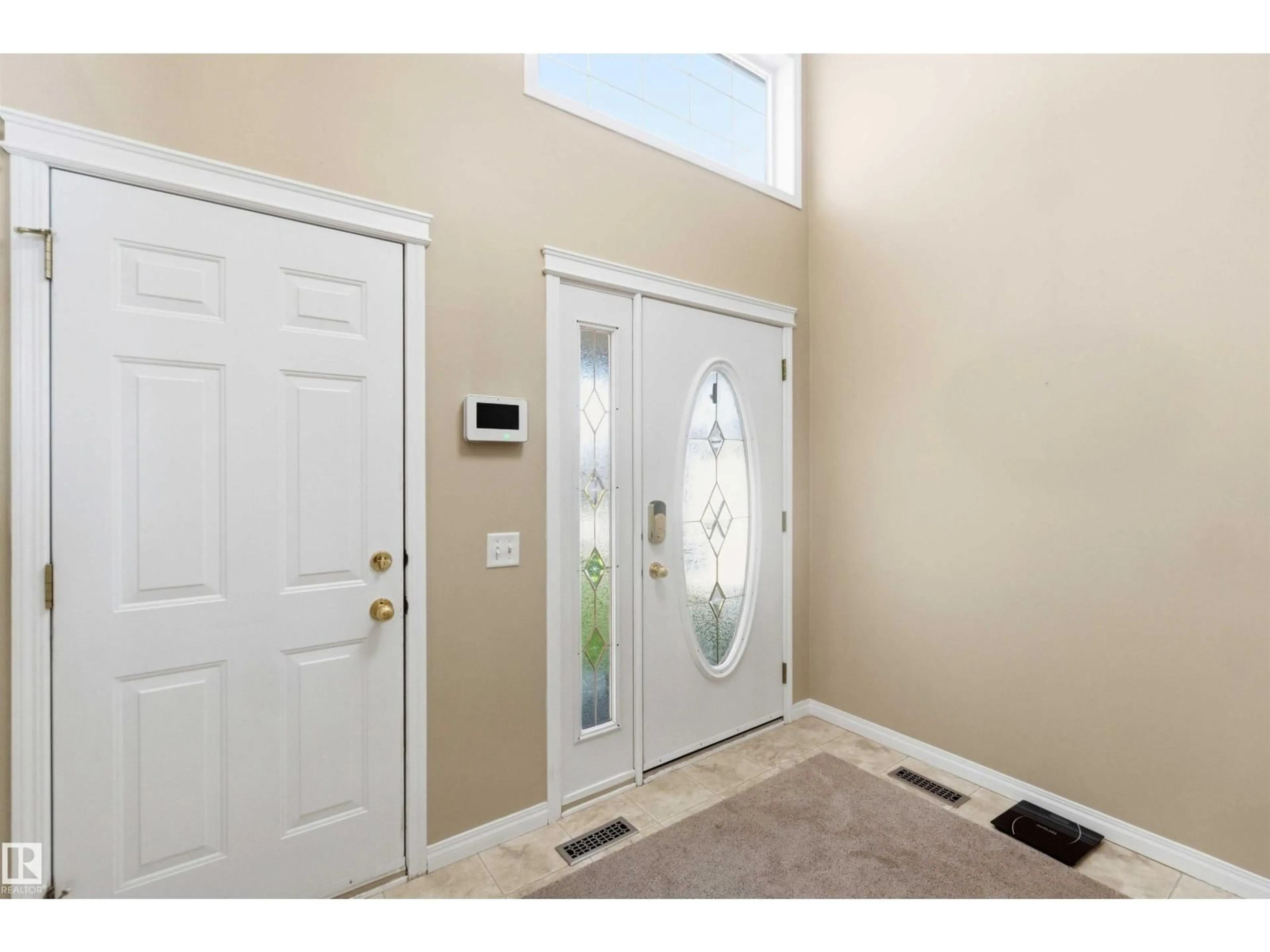 Indoor entryway for 98 ORCHID CR, Sherwood Park Alberta T8H2E3