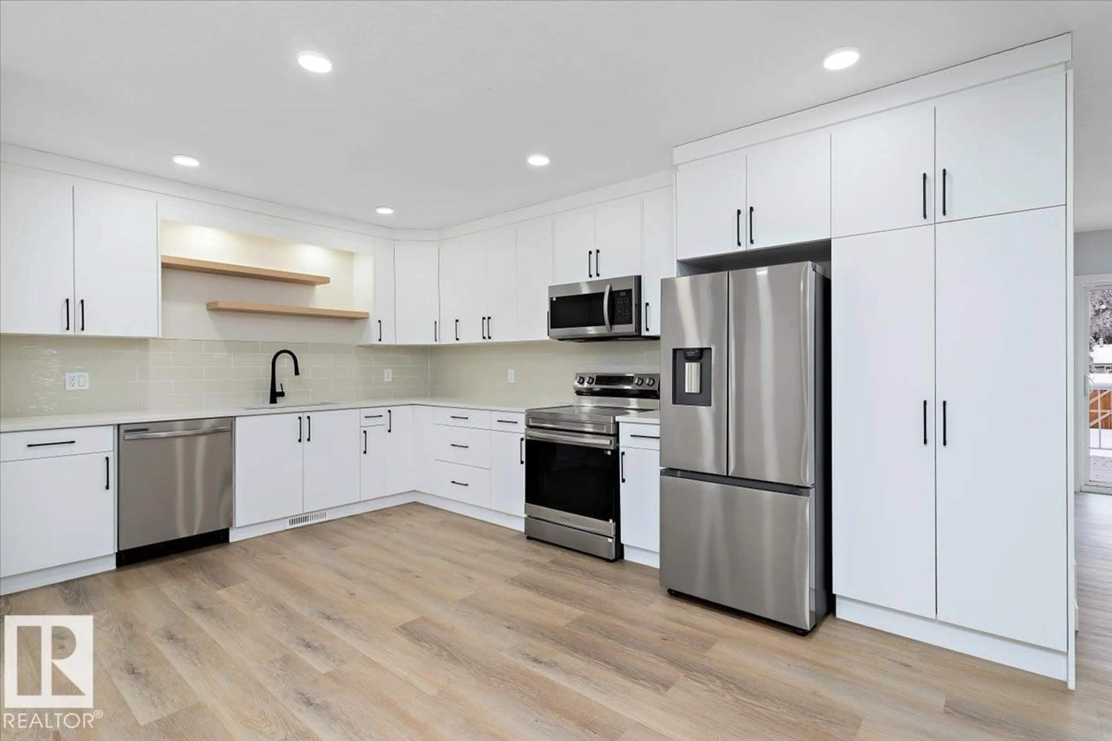 Open concept kitchen, unknown for 5032 55 AV, Tofield Alberta T0B4J0