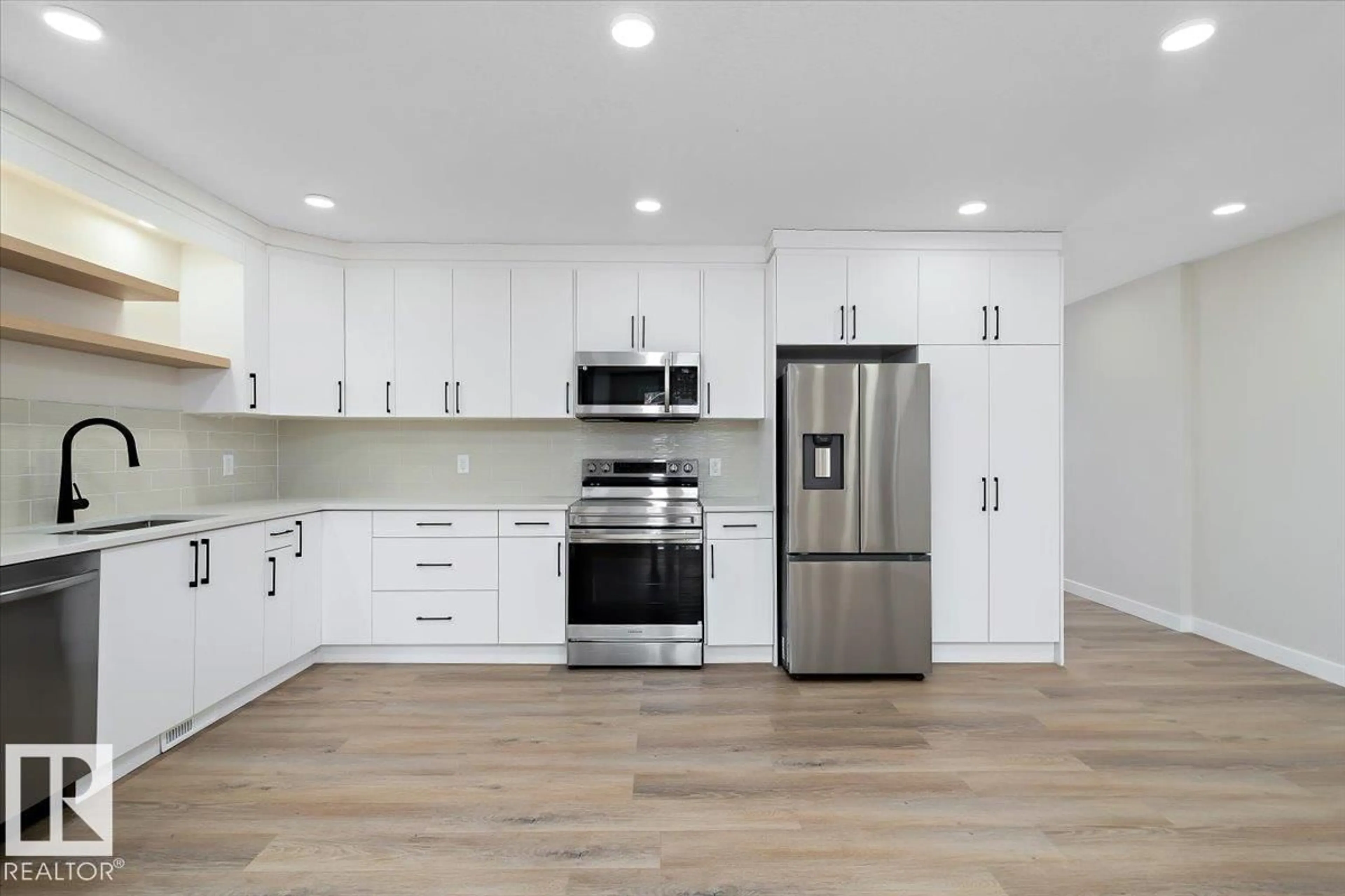 Open concept kitchen, unknown for 5032 55 AV, Tofield Alberta T0B4J0