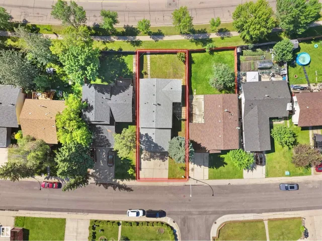 4827 17 AV, Edmonton 5