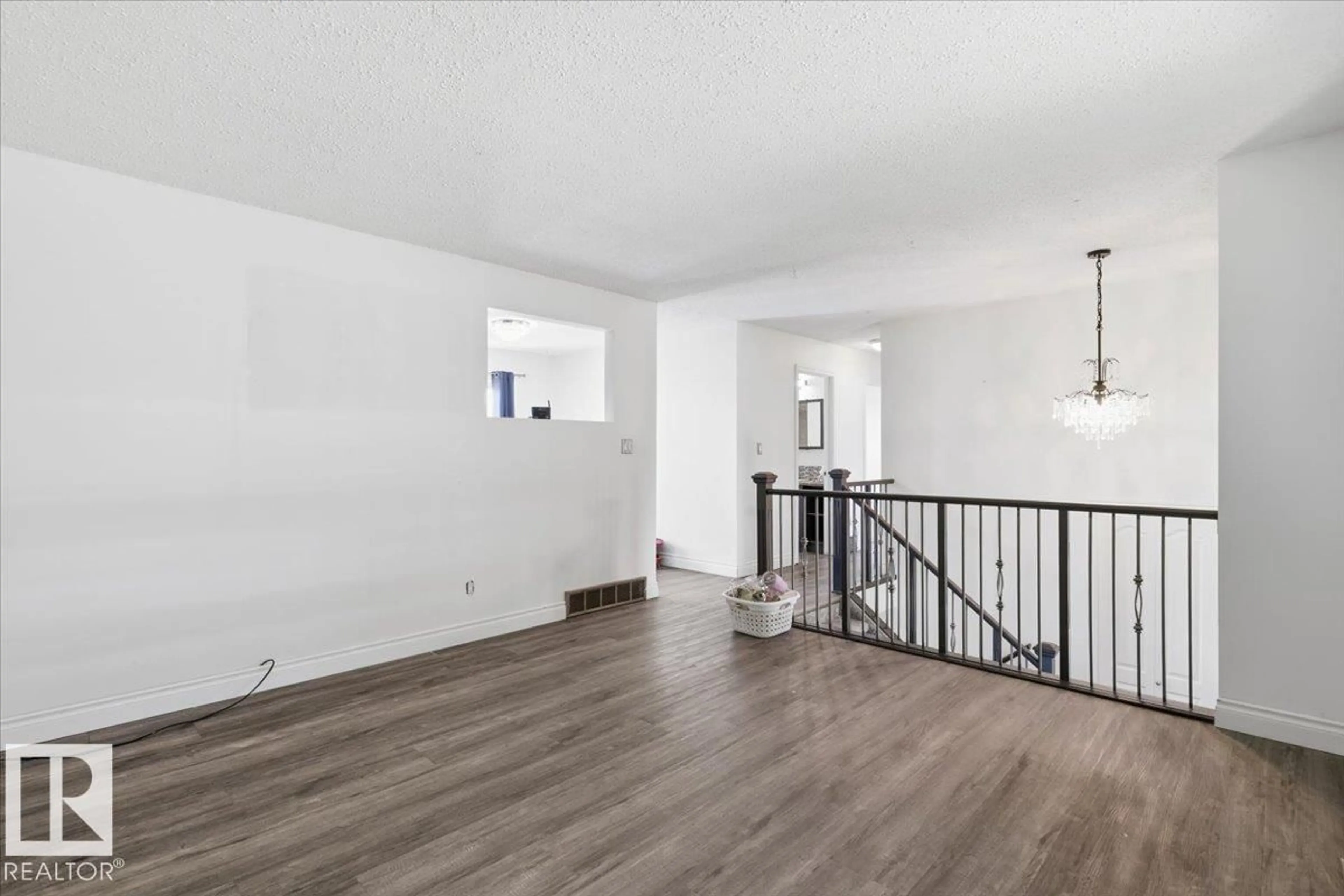 Unknown for 4507 46 AV, Wetaskiwin Alberta T9A1X1