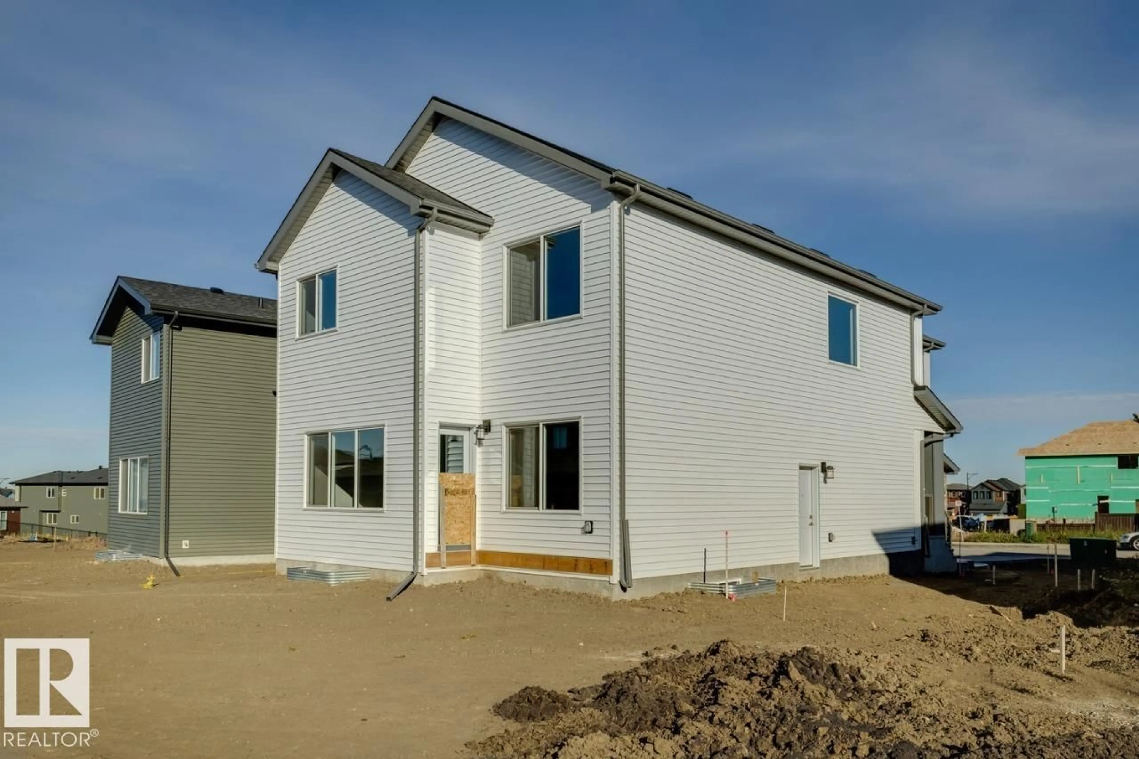 Home with vinyl exterior material, building for 22 CUDDIE DR, Sherwood Park Alberta T8H3C7
