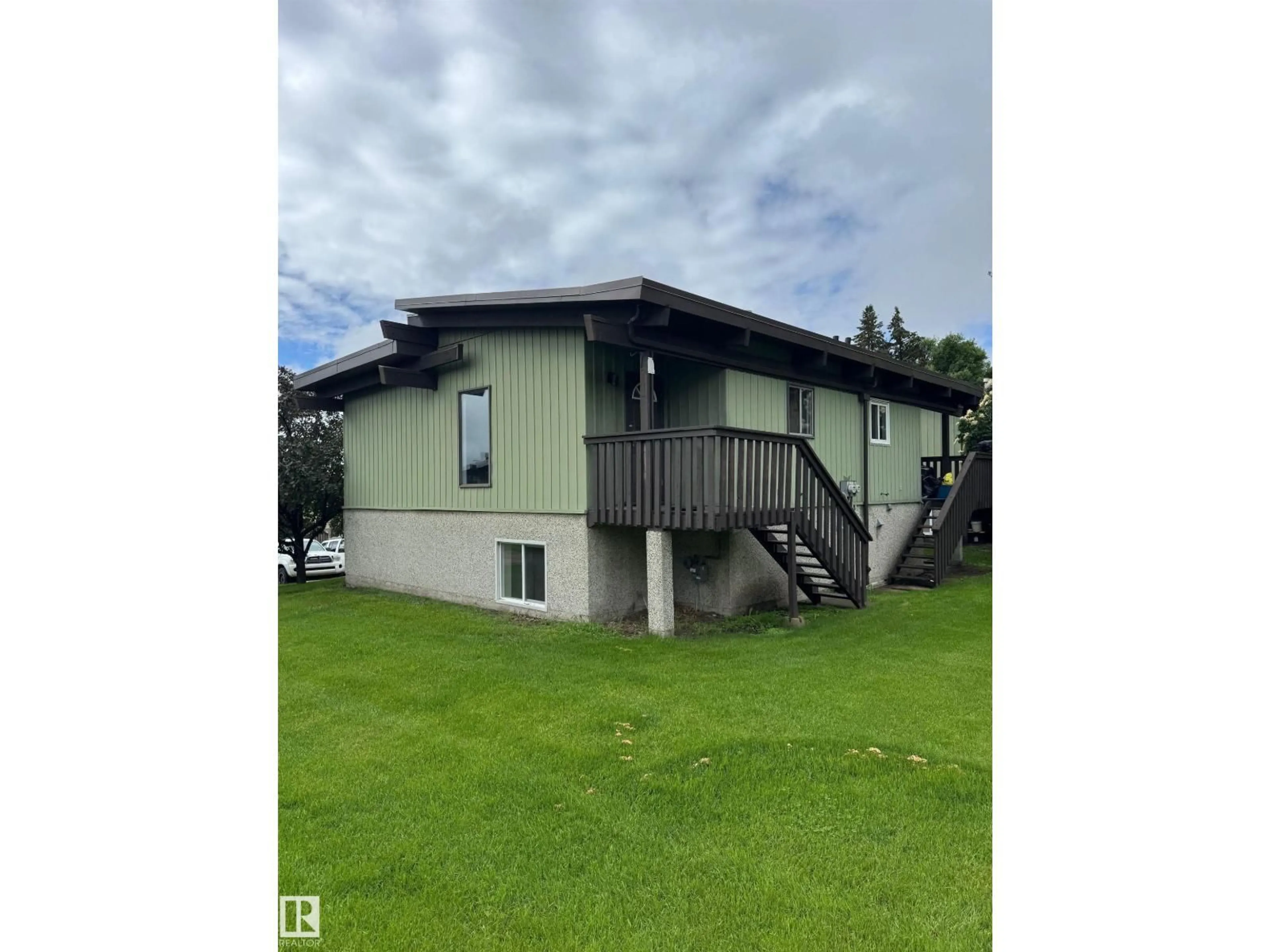 Unknown for 482 LEE RIDGE RD, Edmonton Alberta T6K2K3