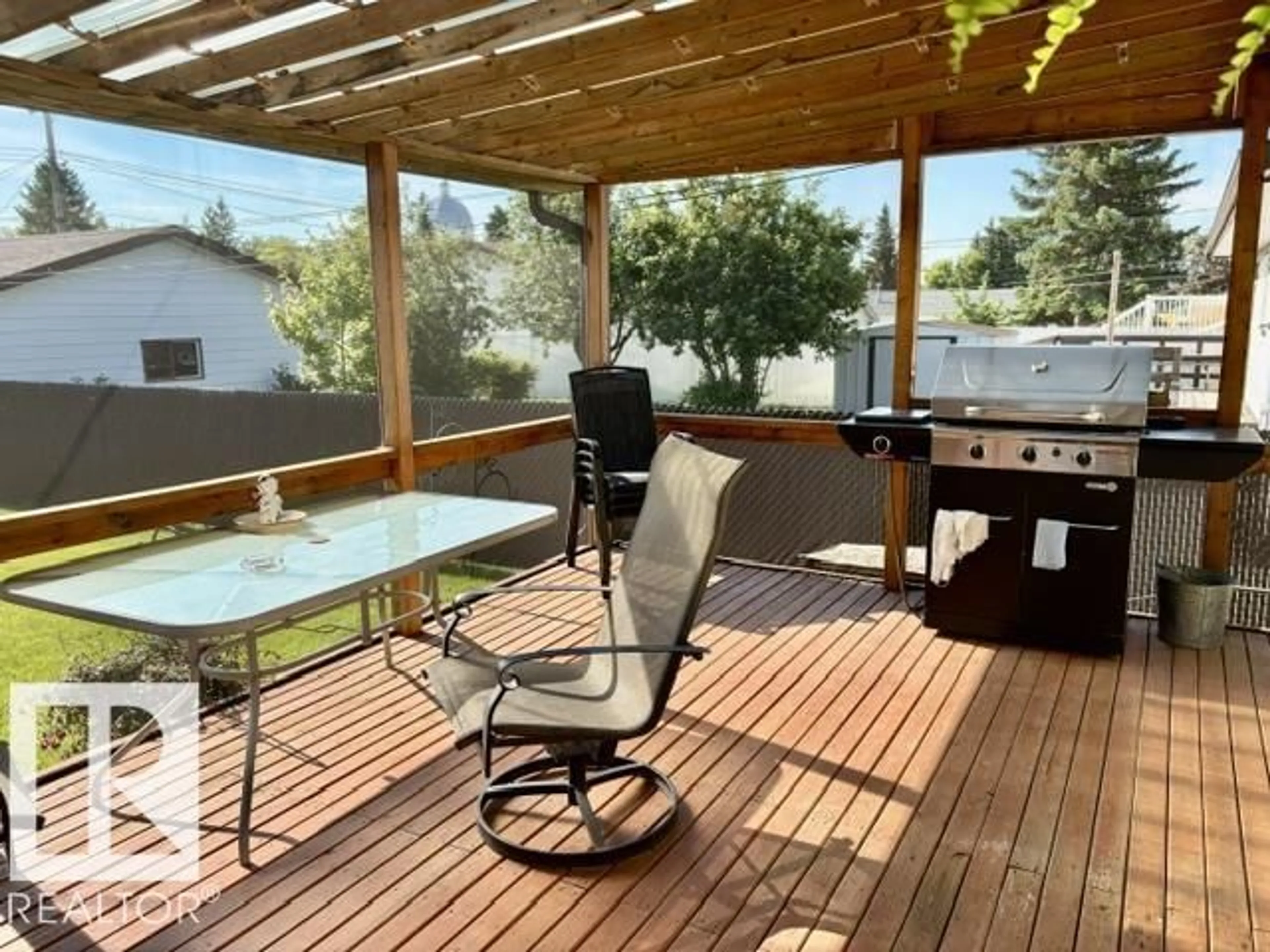 Patio, water/lake/river/ocean view for 5817 52 ST, Vegreville Alberta T9C1J2
