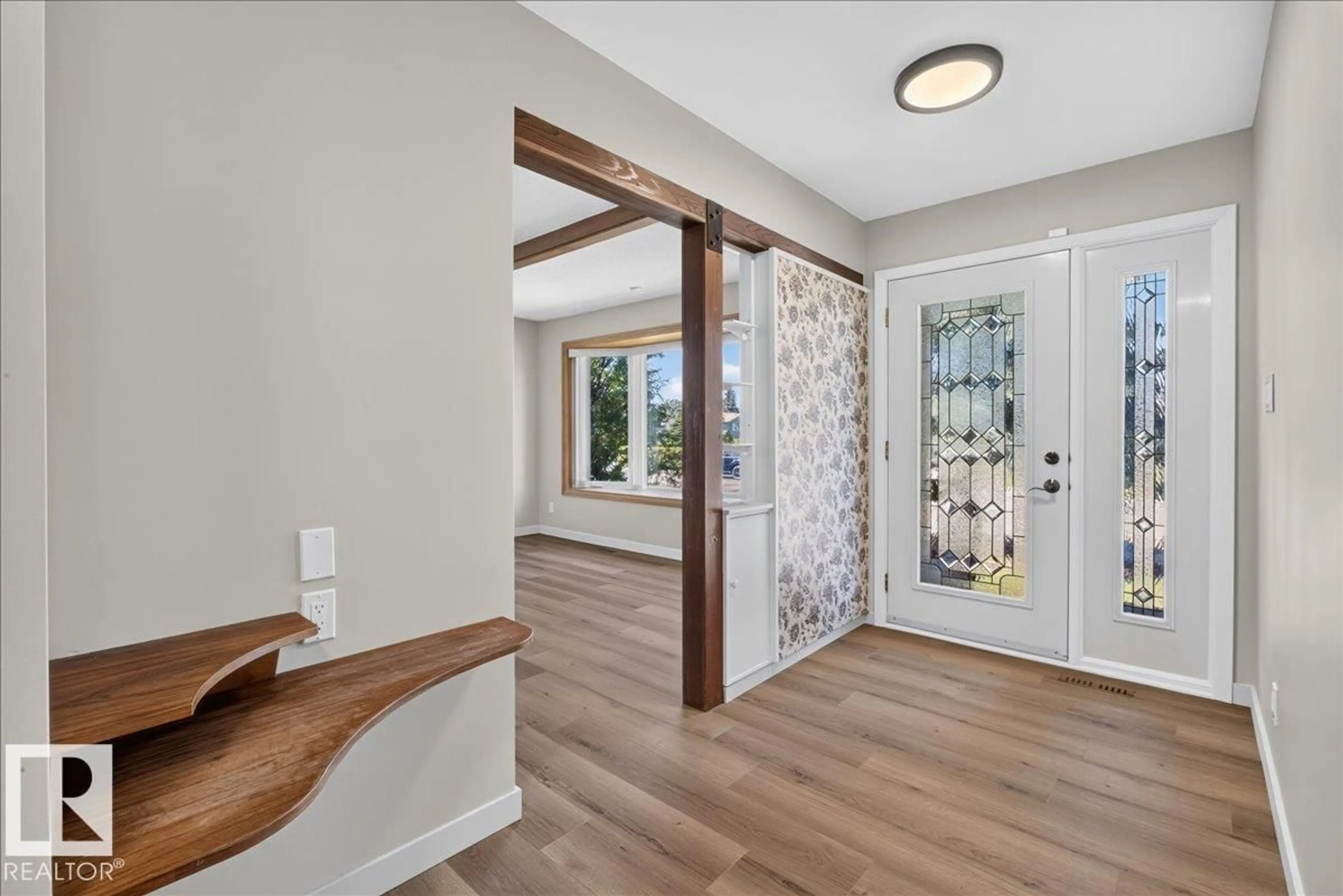 Indoor entryway for NW - 8515 56 ST, Edmonton Alberta T6B1H8