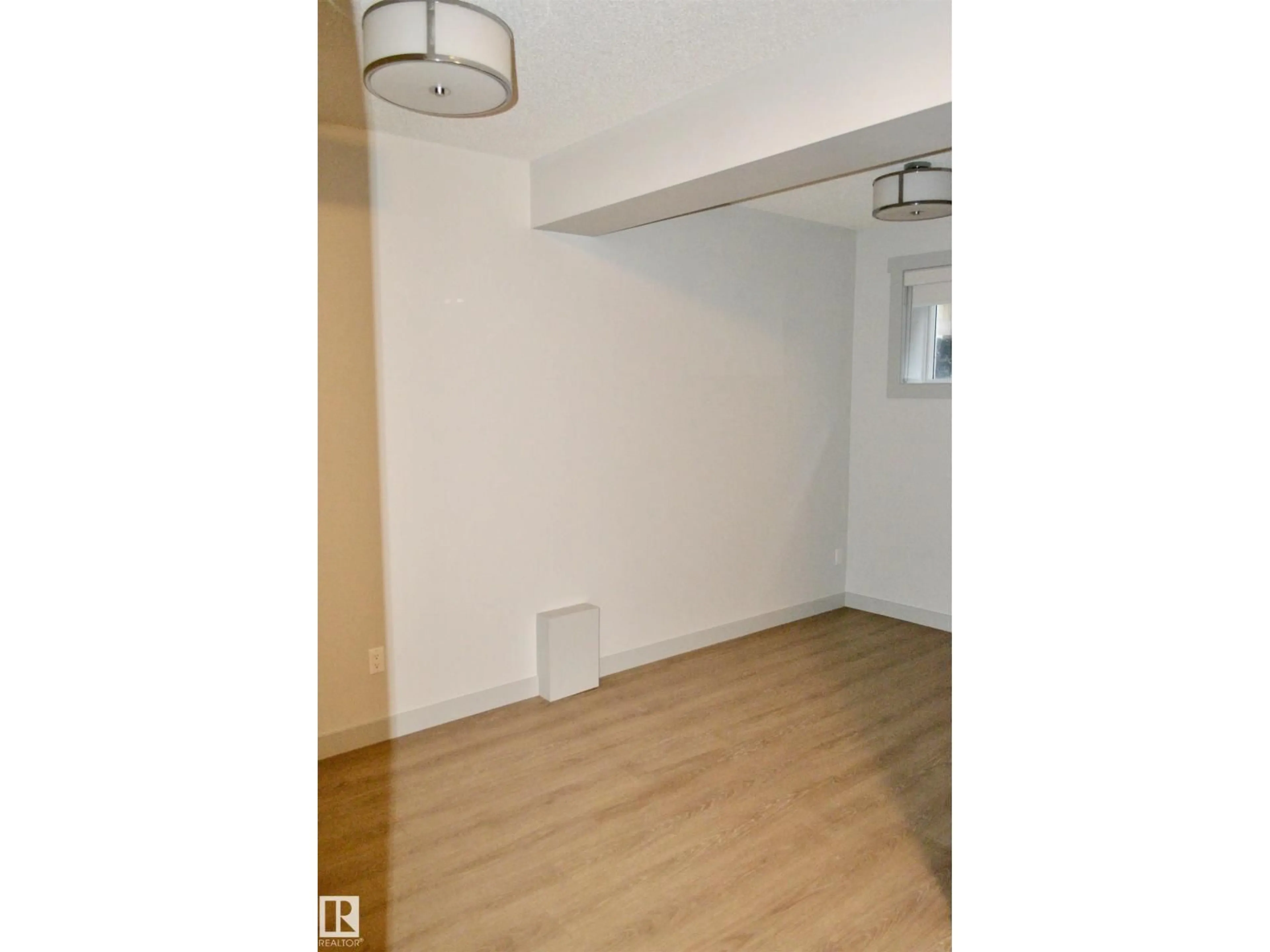 A pic of a room for 8952 81 AV, Edmonton Alberta T6C0W8